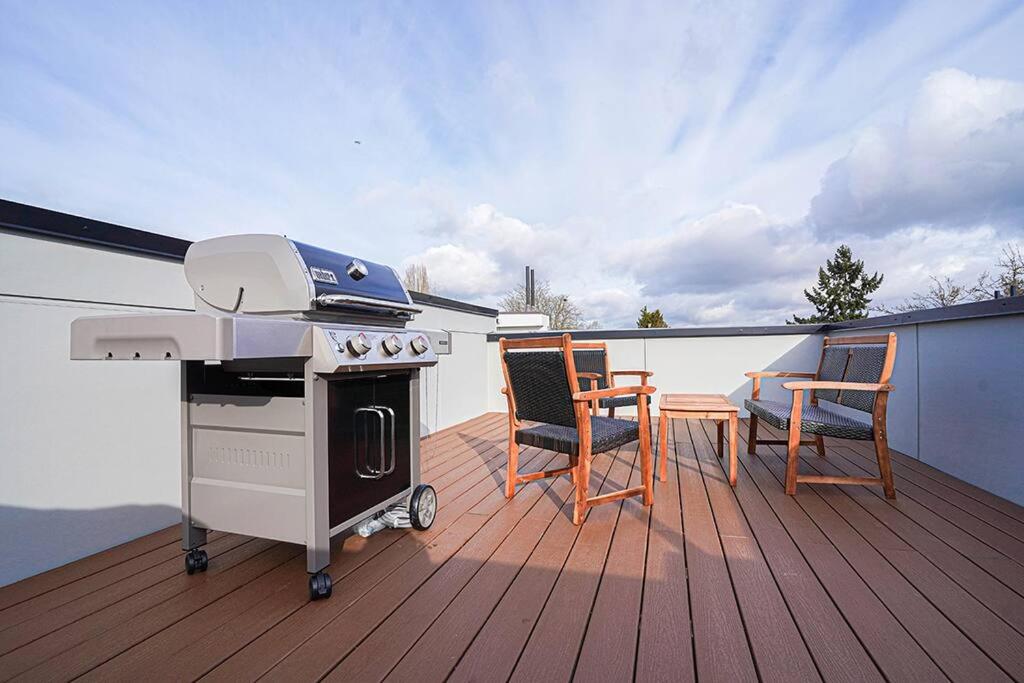 New modern Nordic style home, View, Rooftop deck view 3