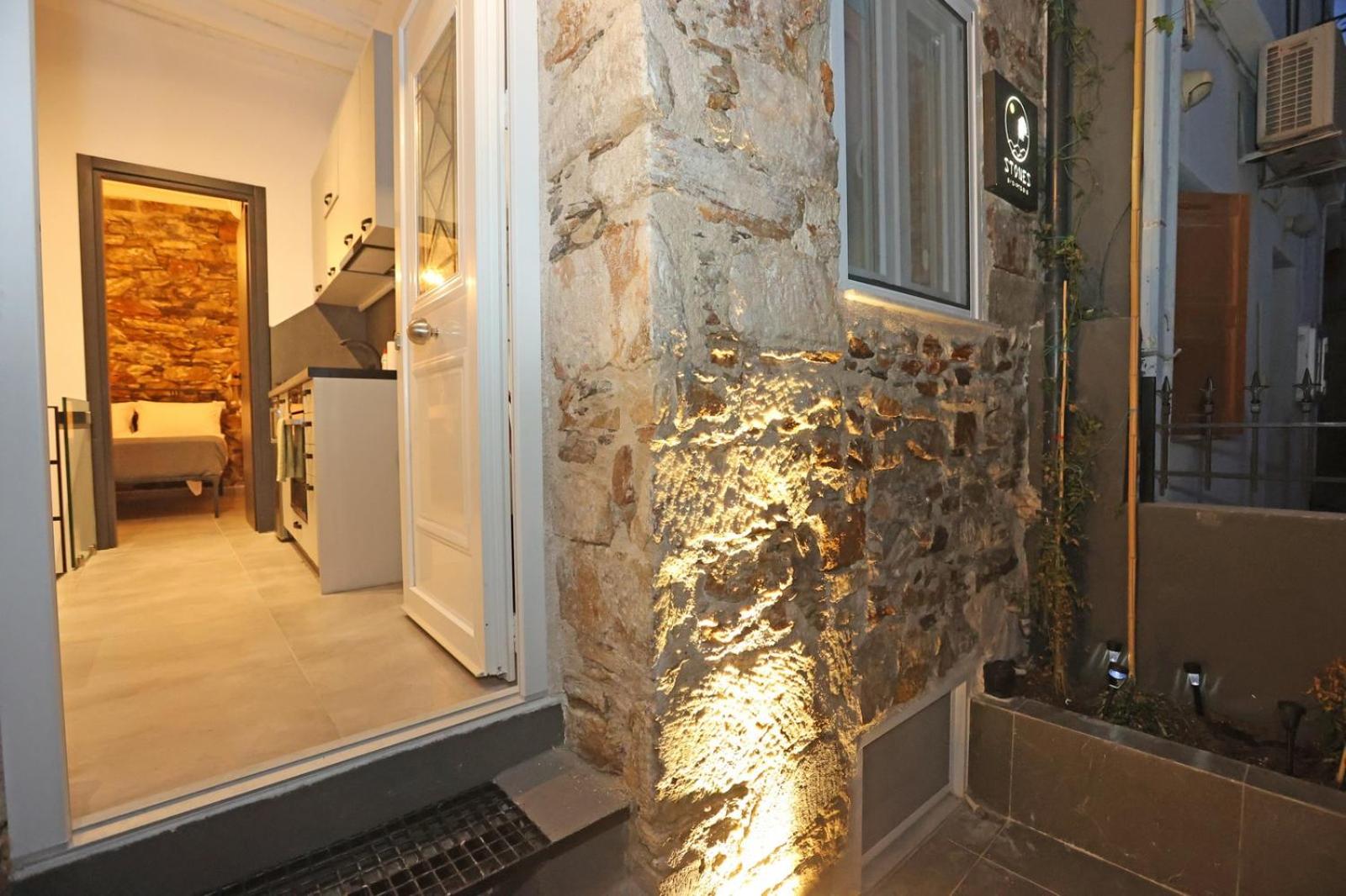 Stones By Syros Bnb