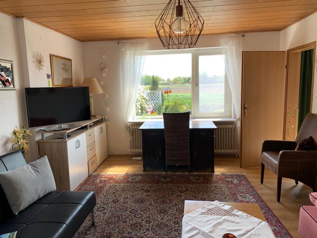 kleines Ostfriesenhaus mitten im Grünen, Mindestaufenthalt 3 Tage, bitte vorher anfragen, Endreinigung 60 vor Ort an Hausverwalter, Tier Pro Tag 5