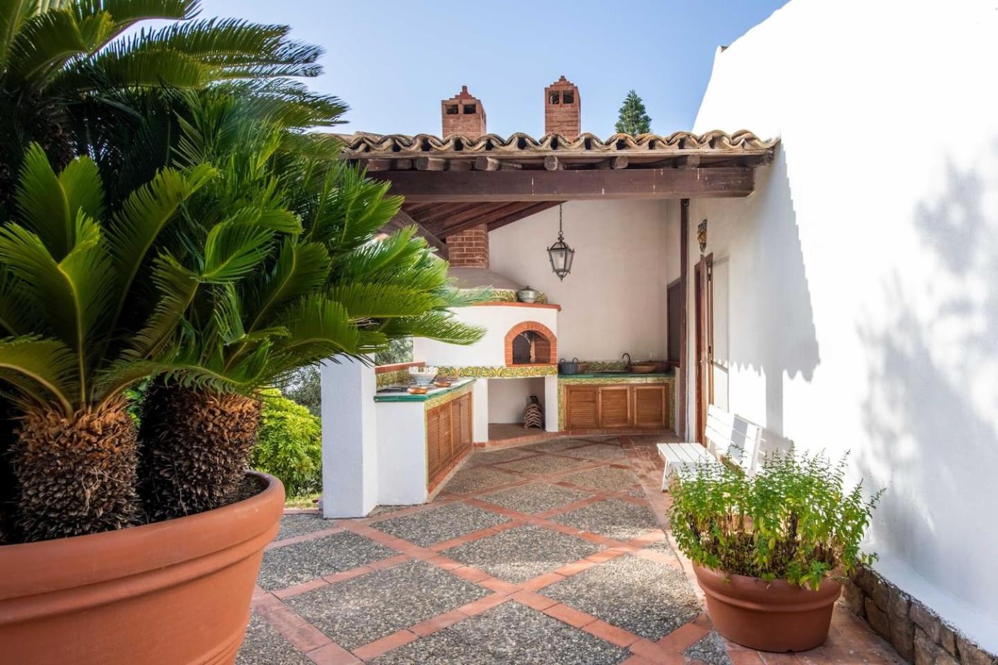 Villa Grimodi view 2