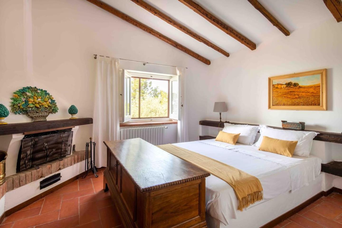 Villa Grimodi view 3