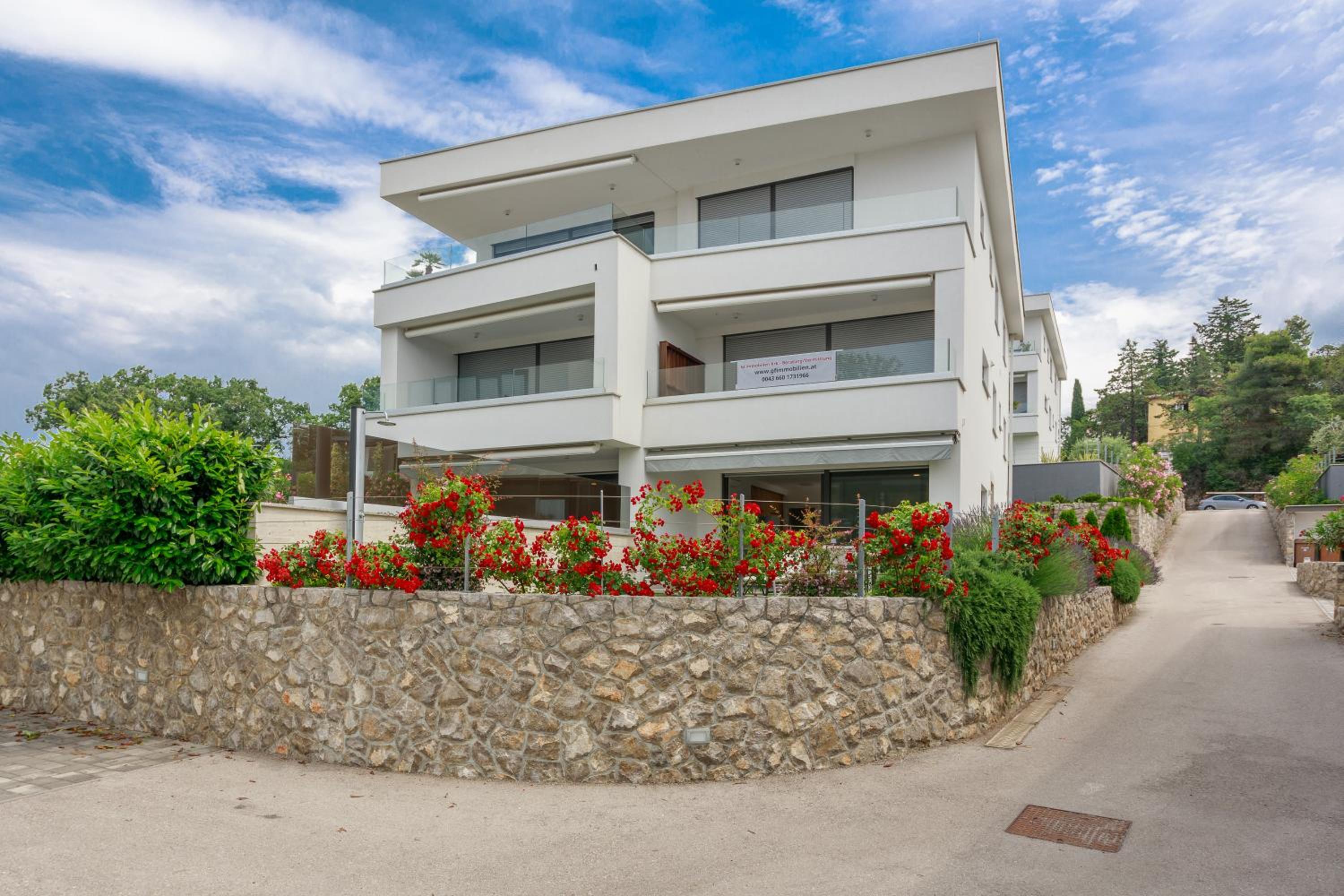 Hotel apartments vengust - Image 1