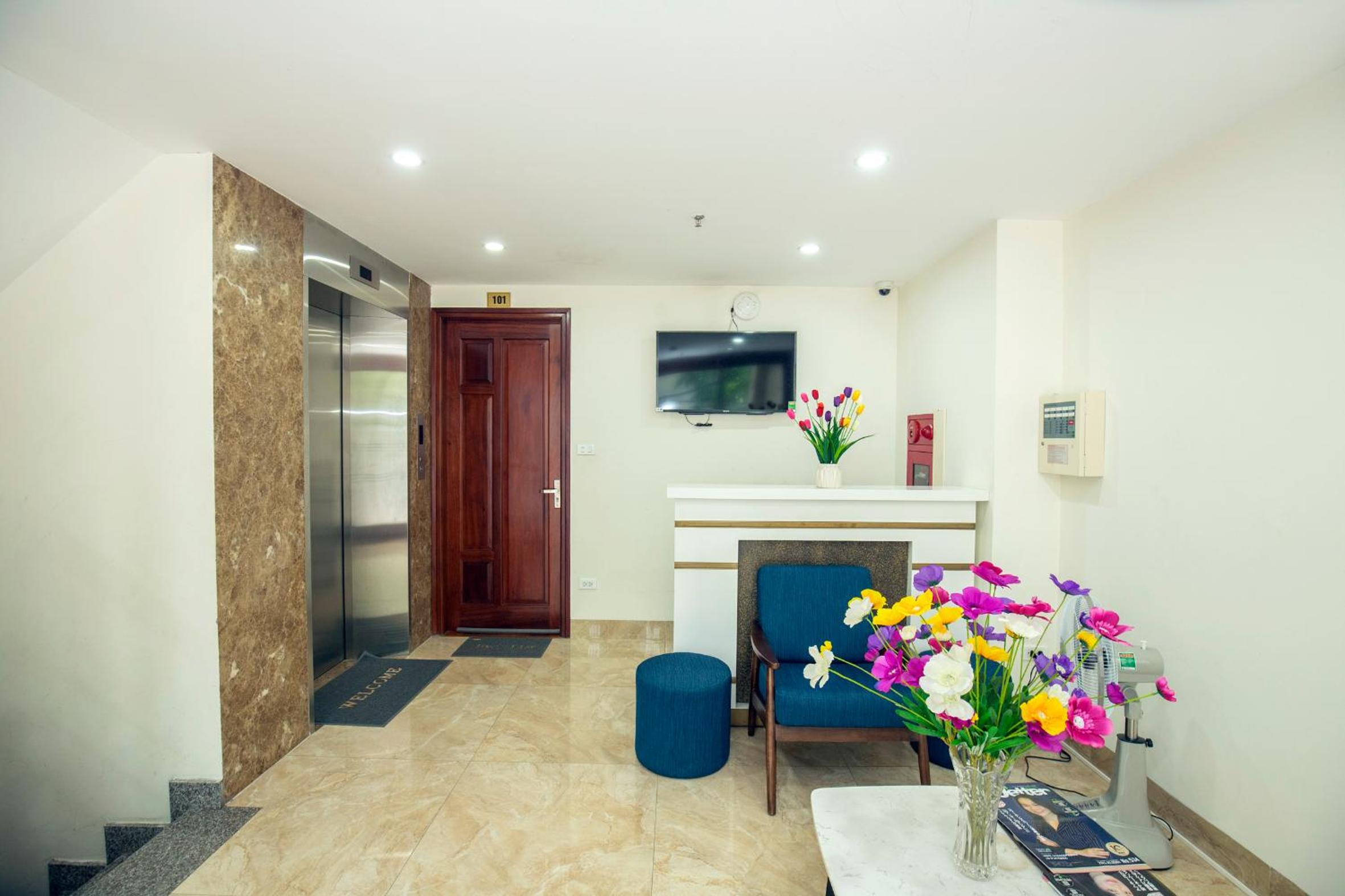 Sumitomo10 Apartment - Lane 12 Dao Tan street