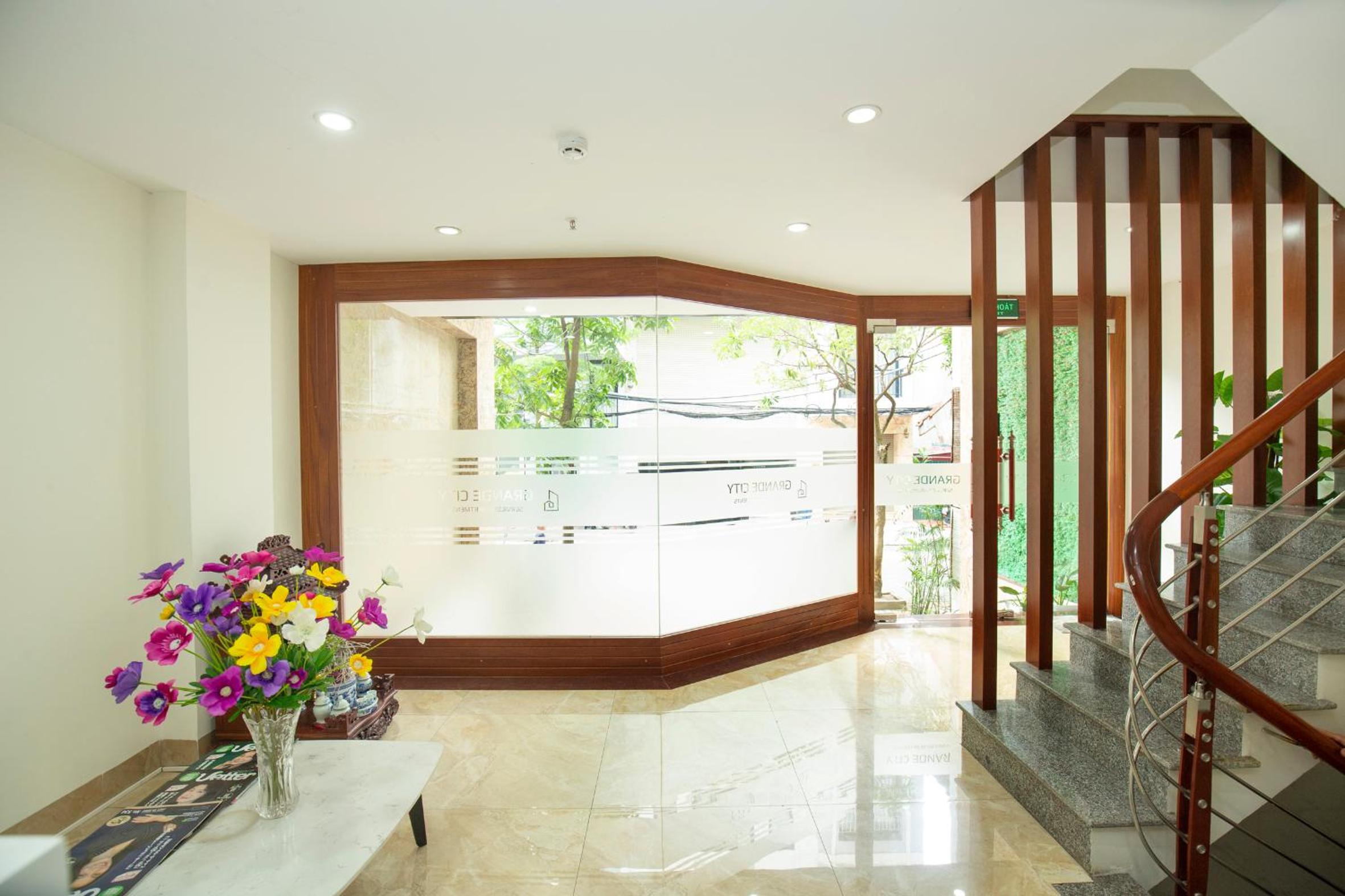 Sumitomo10 Apartment - Lane 12 Dao Tan street