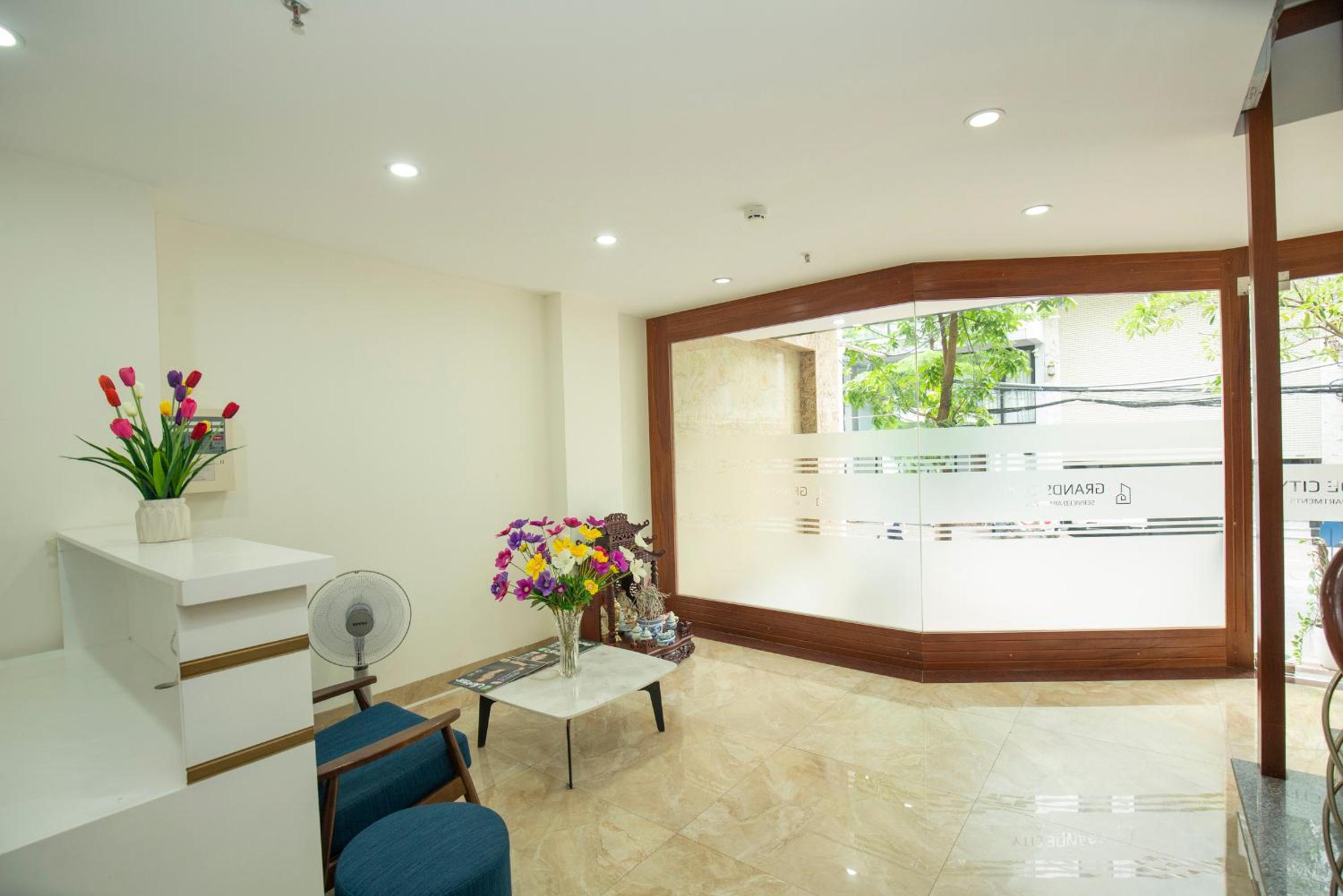 Sumitomo10 Apartment - Lane 12 Dao Tan street
