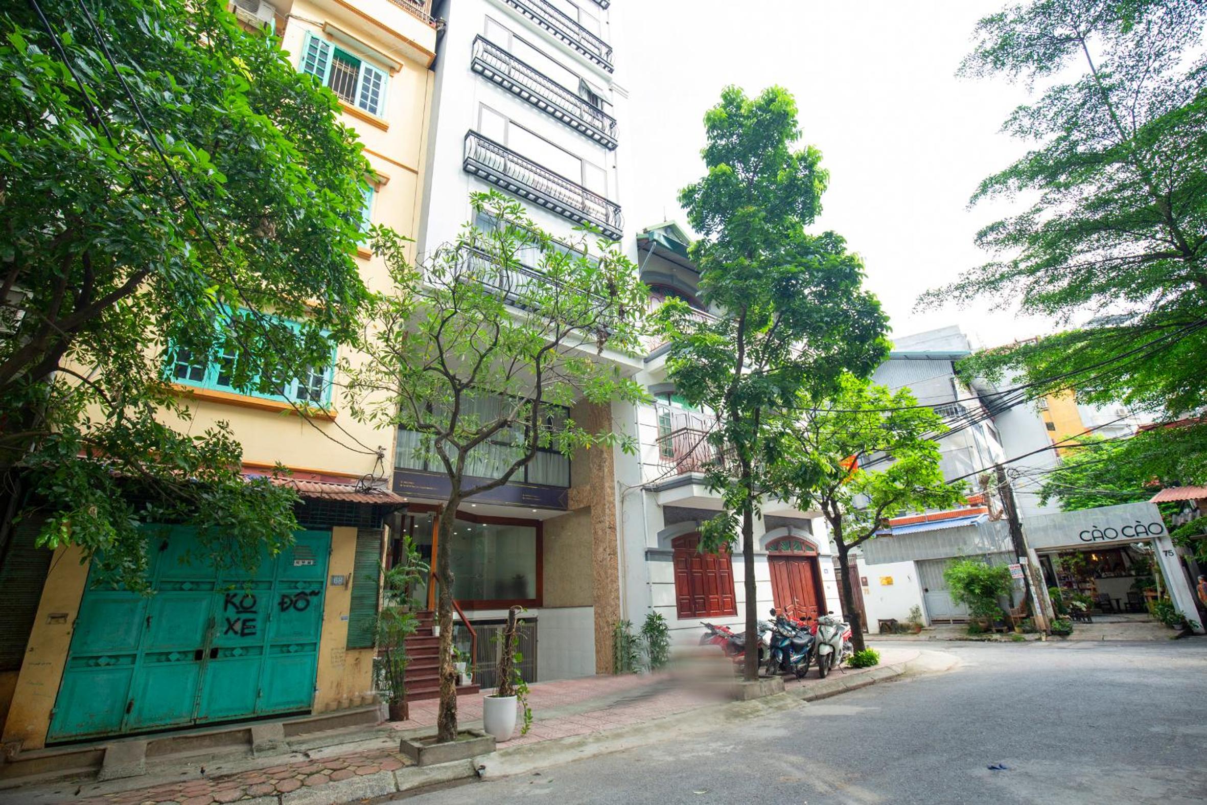 Sumitomo10 Apartment - Lane 12 Dao Tan street