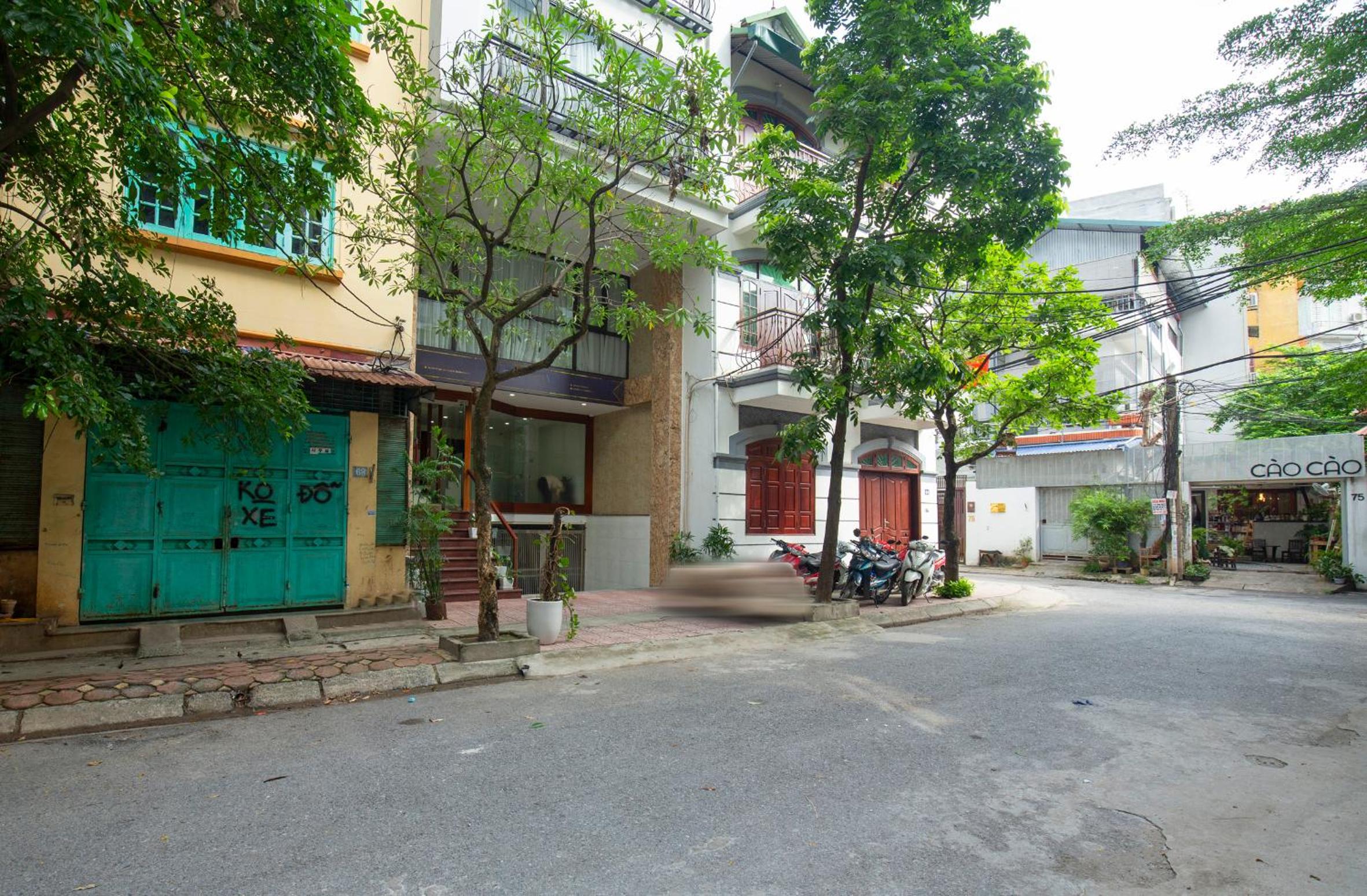 Sumitomo10 Apartment - Lane 12 Dao Tan street