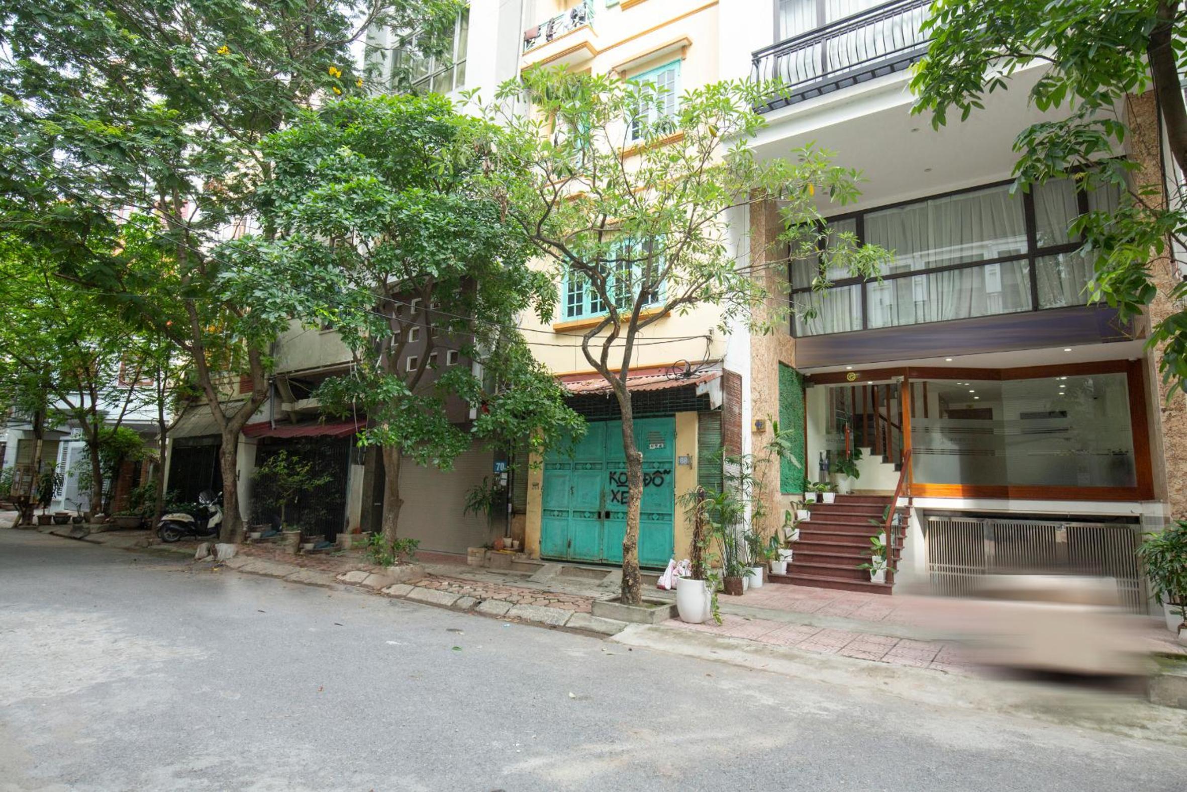 Sumitomo10 Apartment - Lane 12 Dao Tan street