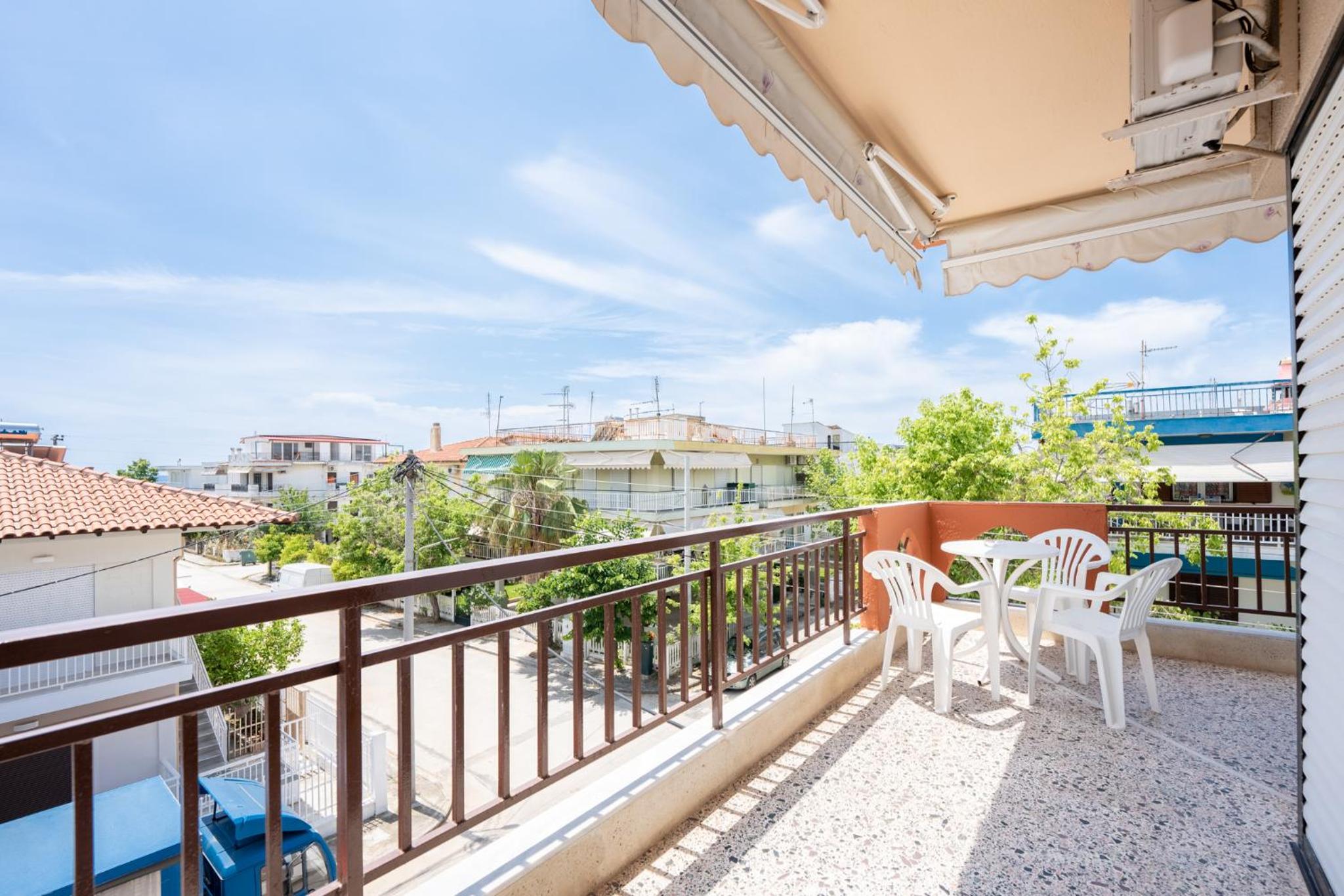 Milonas House Apartments