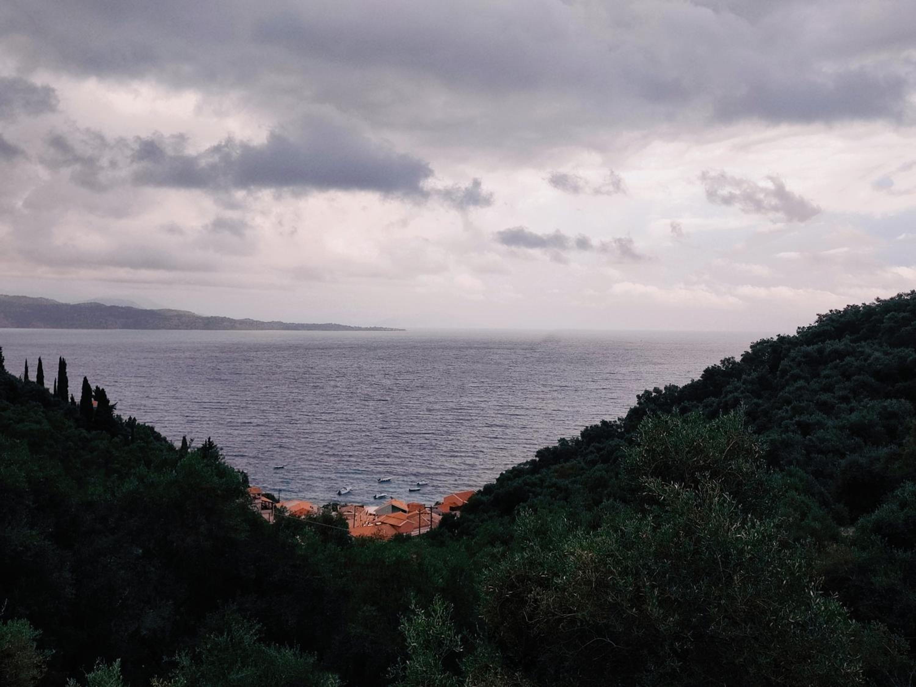 Kaminaki Seaview Apartments