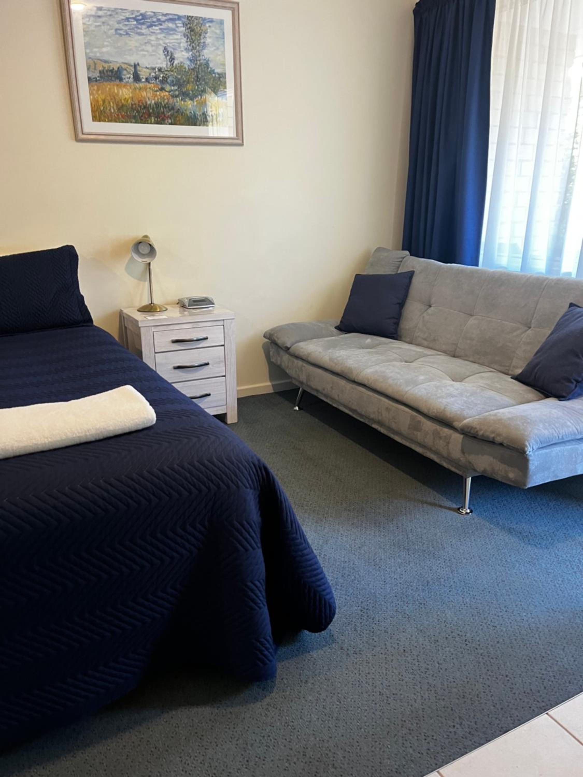 Emu Point Motel