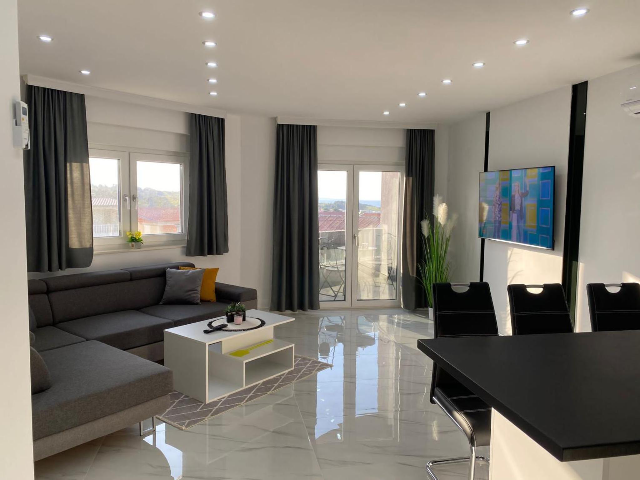 Queen Apartments