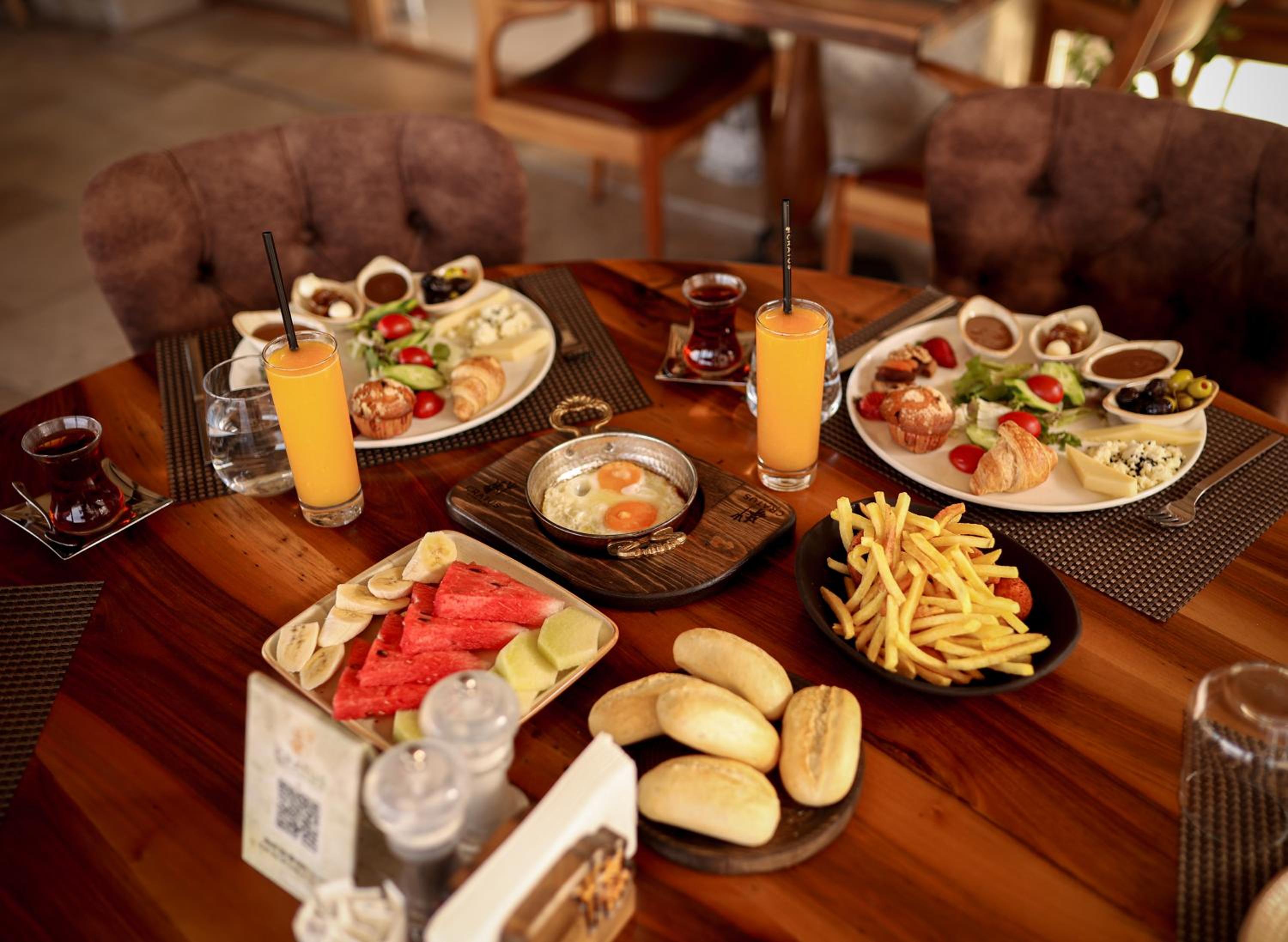 Luxury Cratus Stone Palace - Image 38