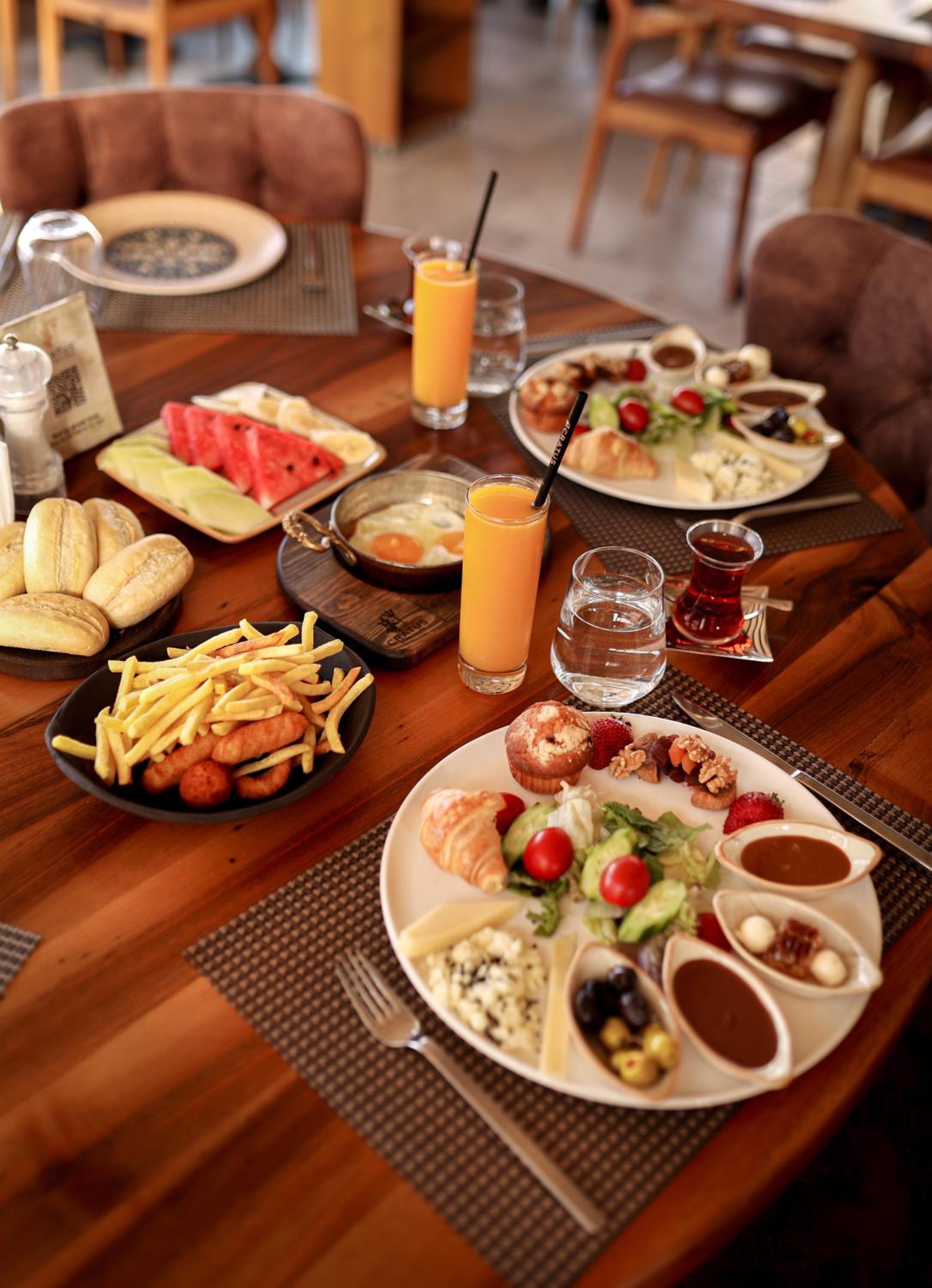 Luxury Cratus Stone Palace - Image 36