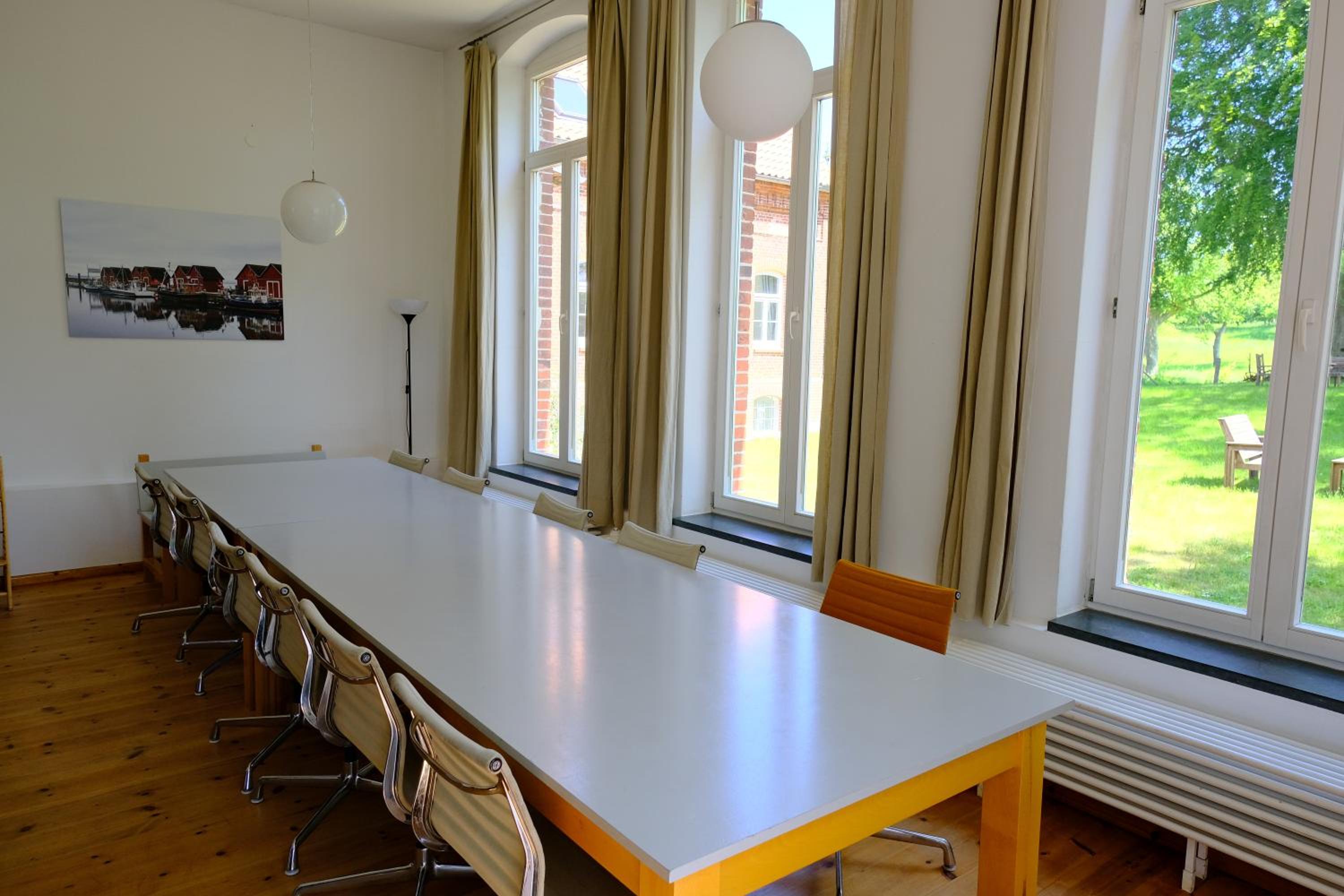 Gutshaus Thorstorf FeWo Boltenhagen EG und Tiefpaterre view 3