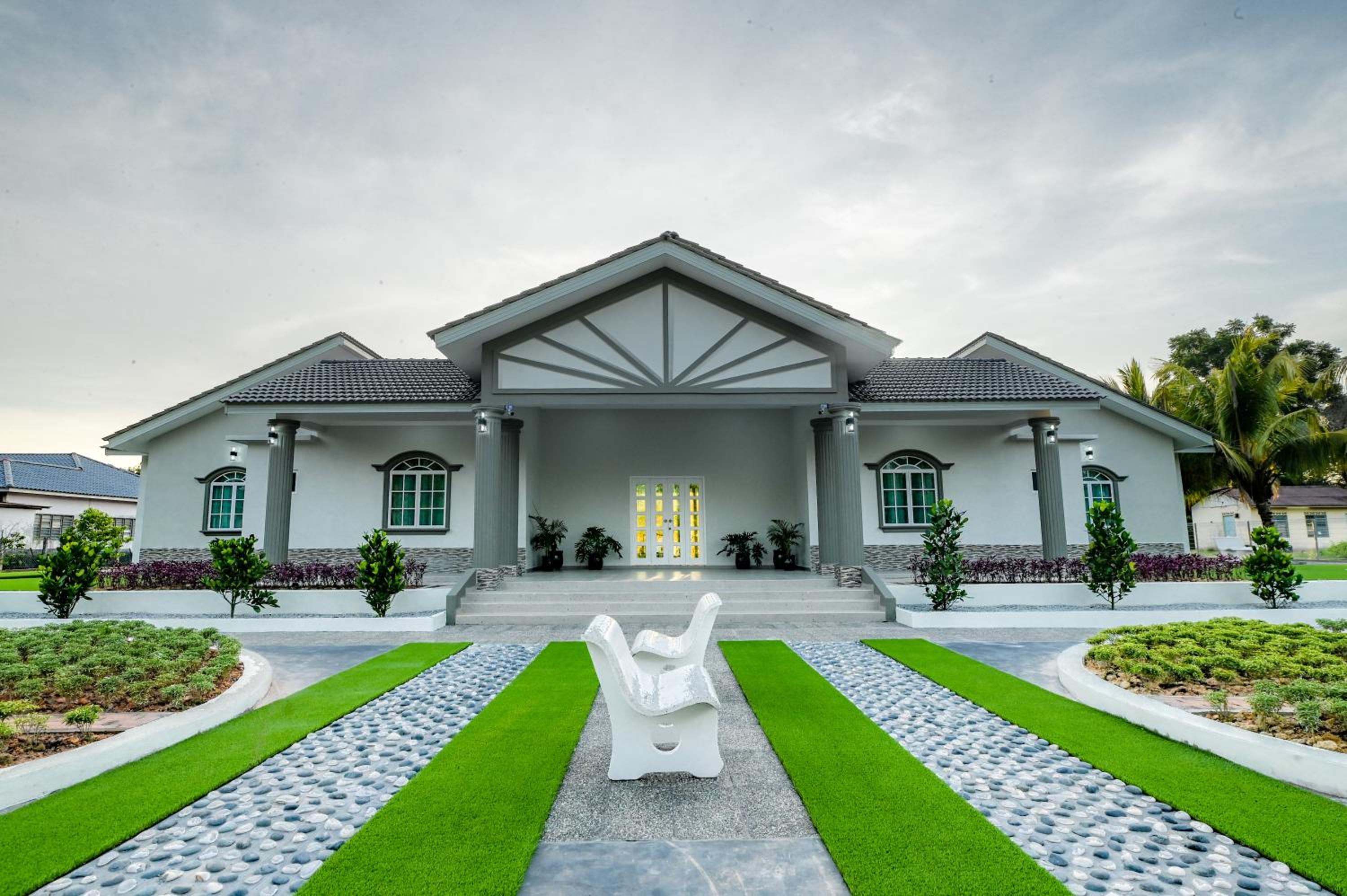 Villa Dracaena Melaka - Private Pool, Hill View, 20 minutes to Town photo 3