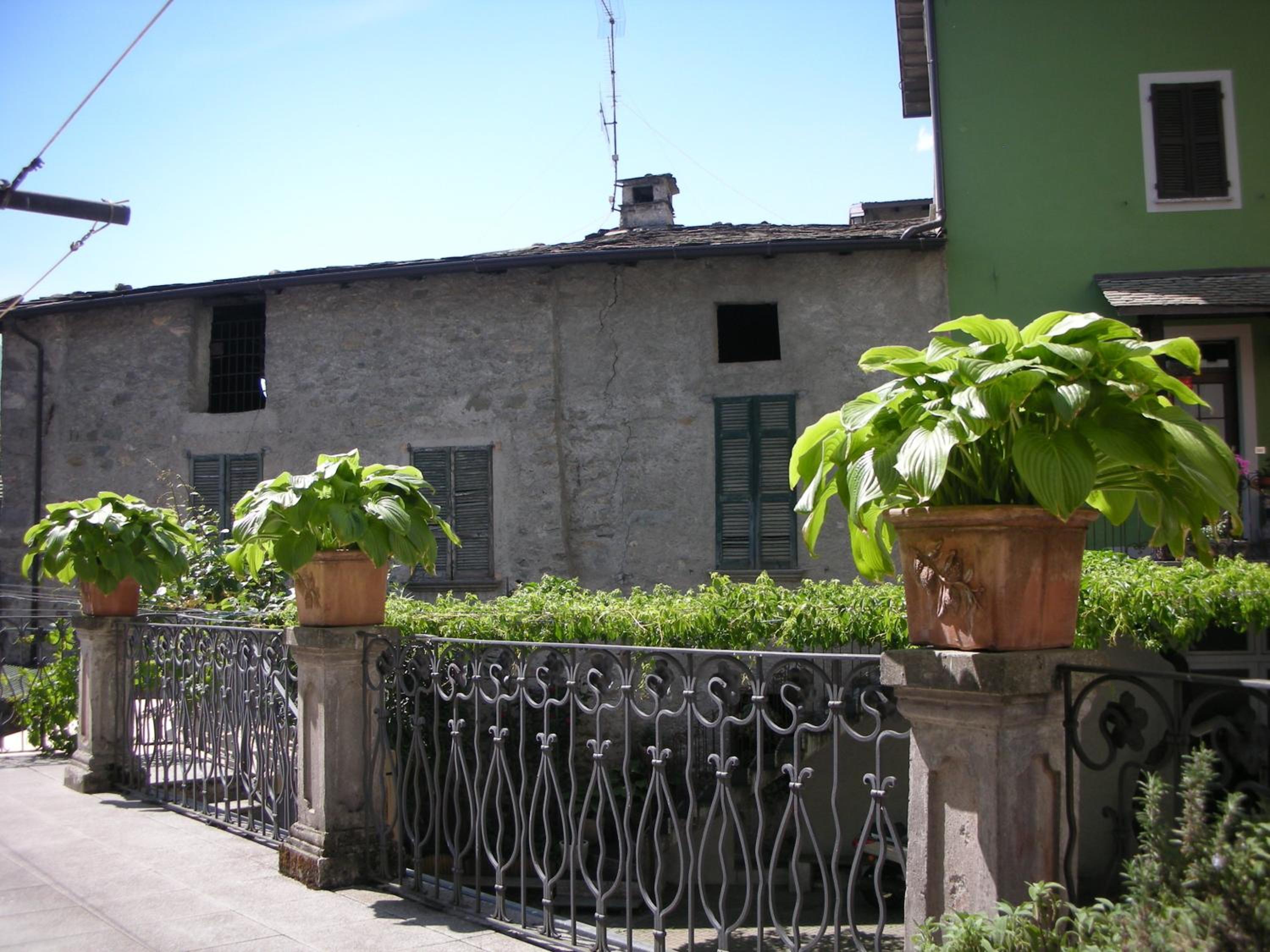 Photo 33