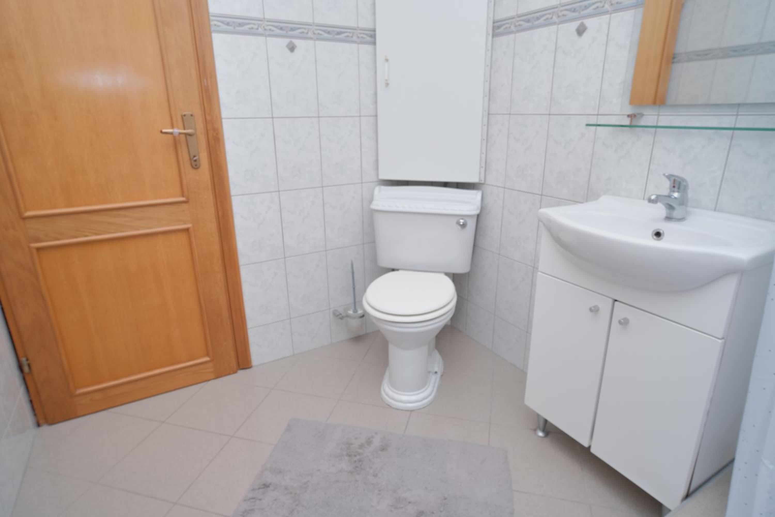 Apartment Bistrik medresa - free parking