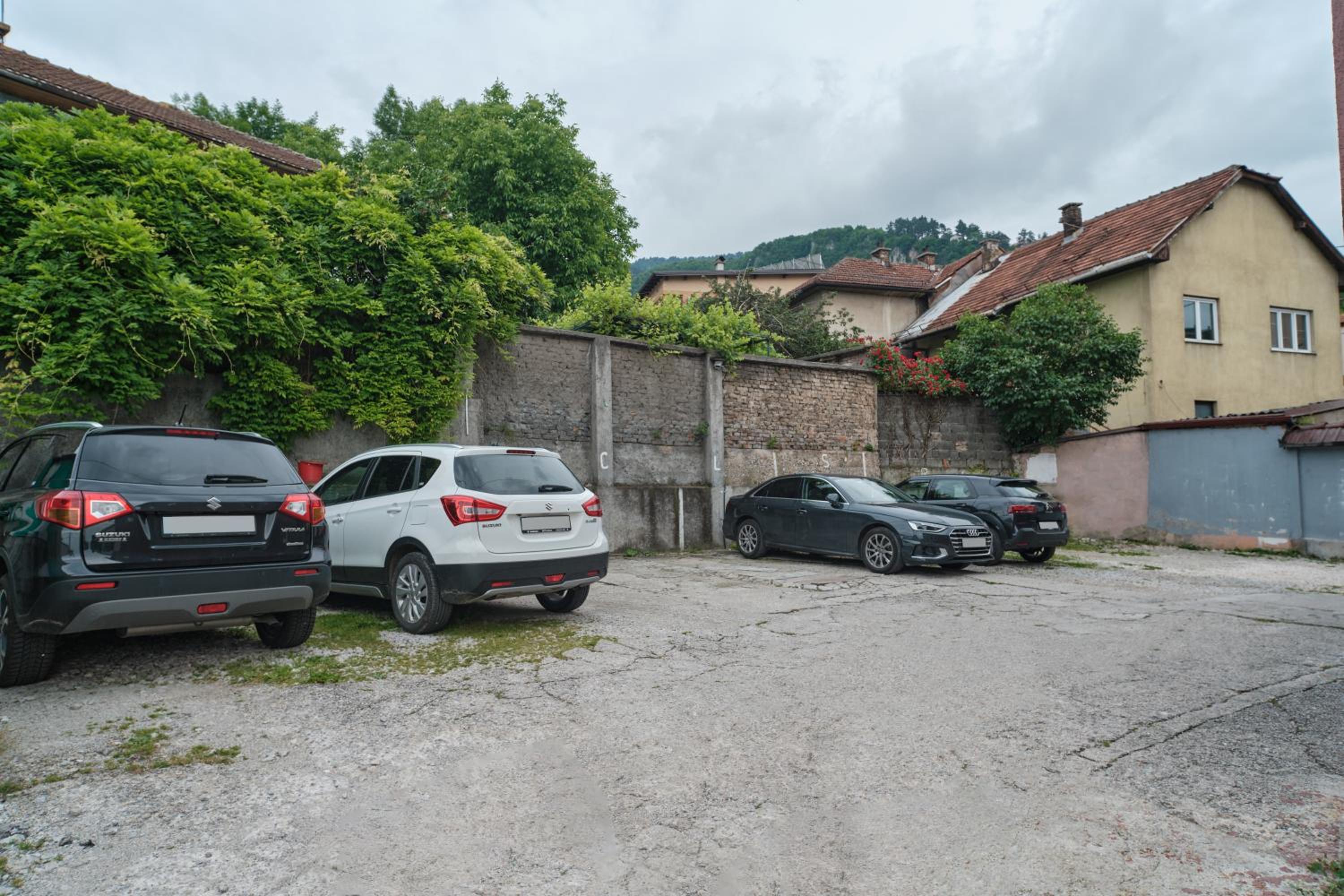 Apartment Bistrik medresa - free parking