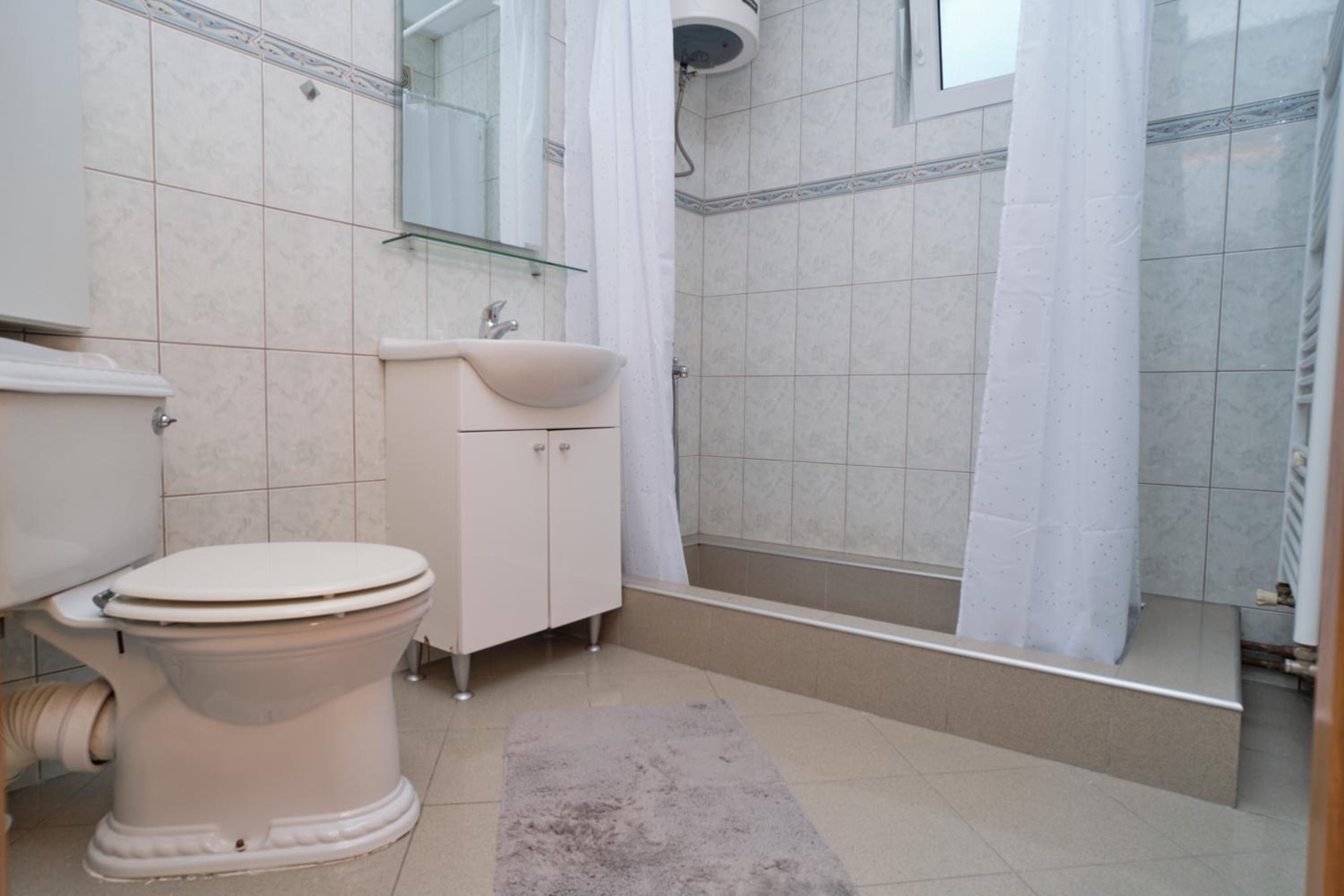 Apartment Bistrik medresa - free parking