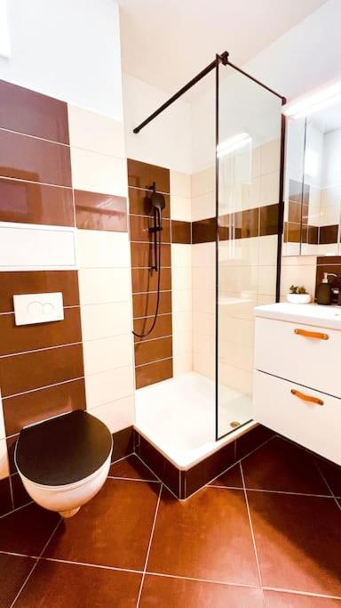Moderný apartman s parkovaním