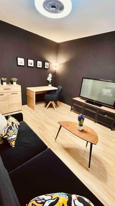 Moderný apartman s parkovaním