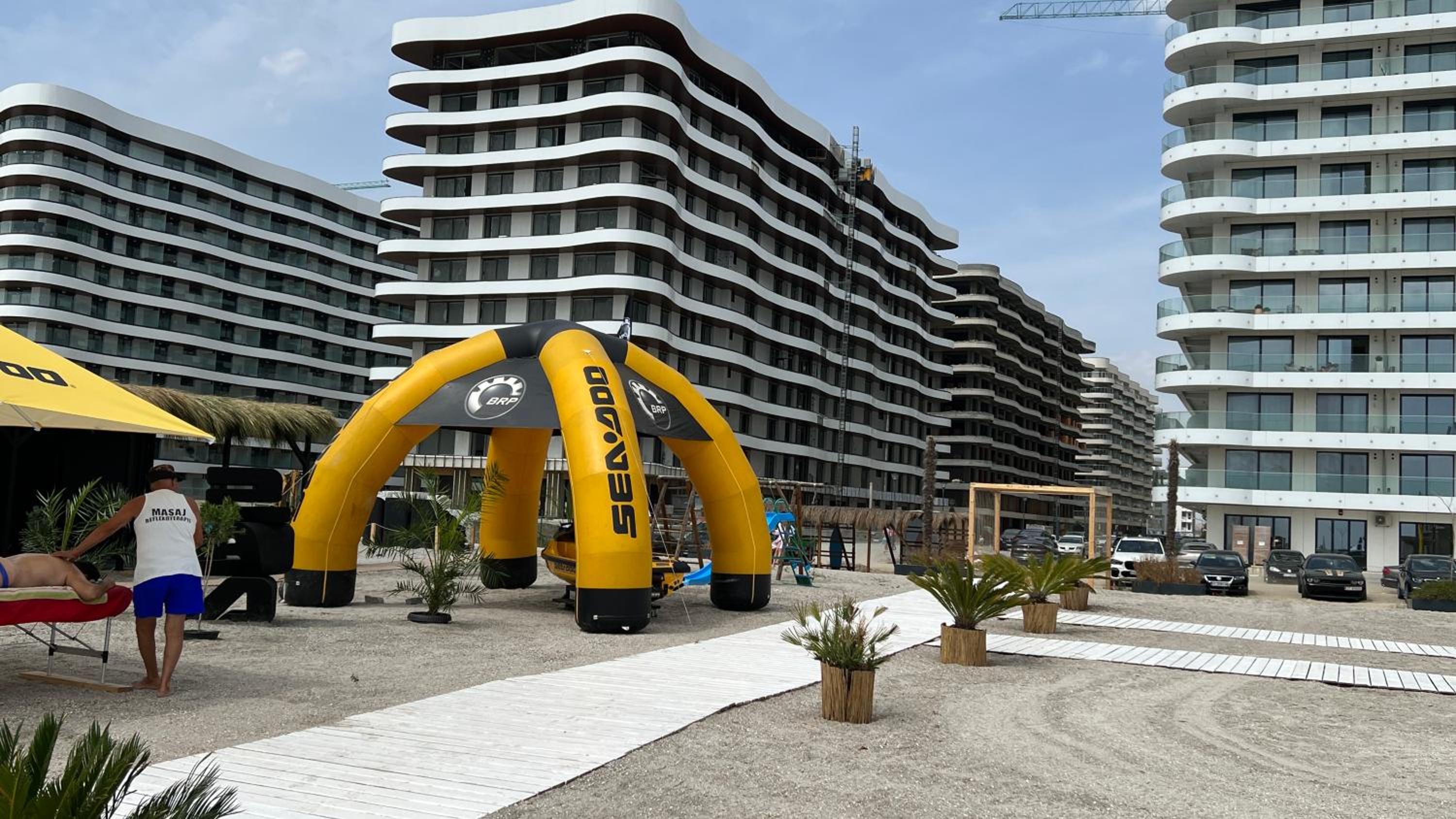 LuxuryApart Mamaia - Casa Del Mar (zona cluburi) view 4