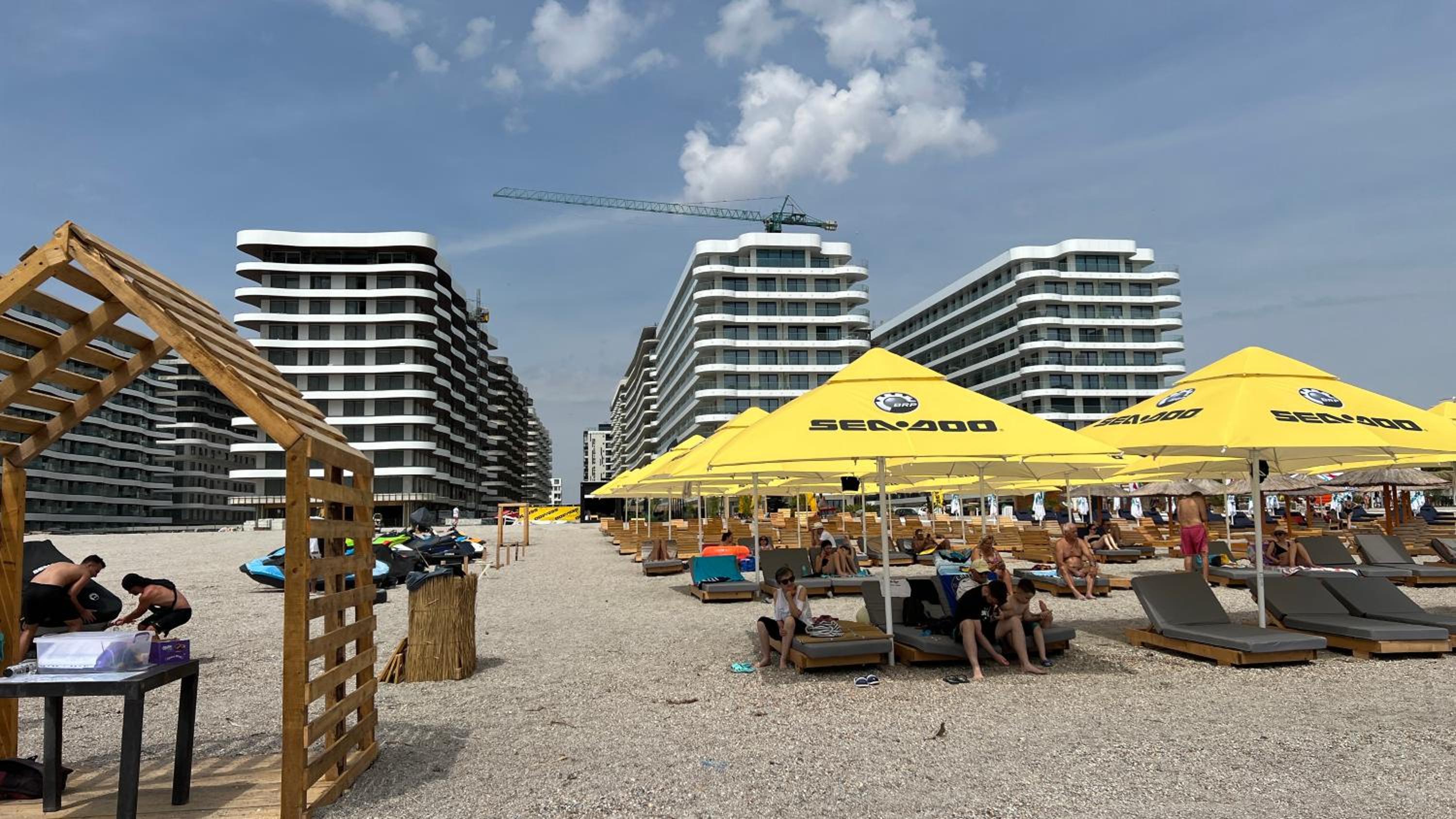 LuxuryApart Mamaia - Casa Del Mar (zona cluburi) view 2