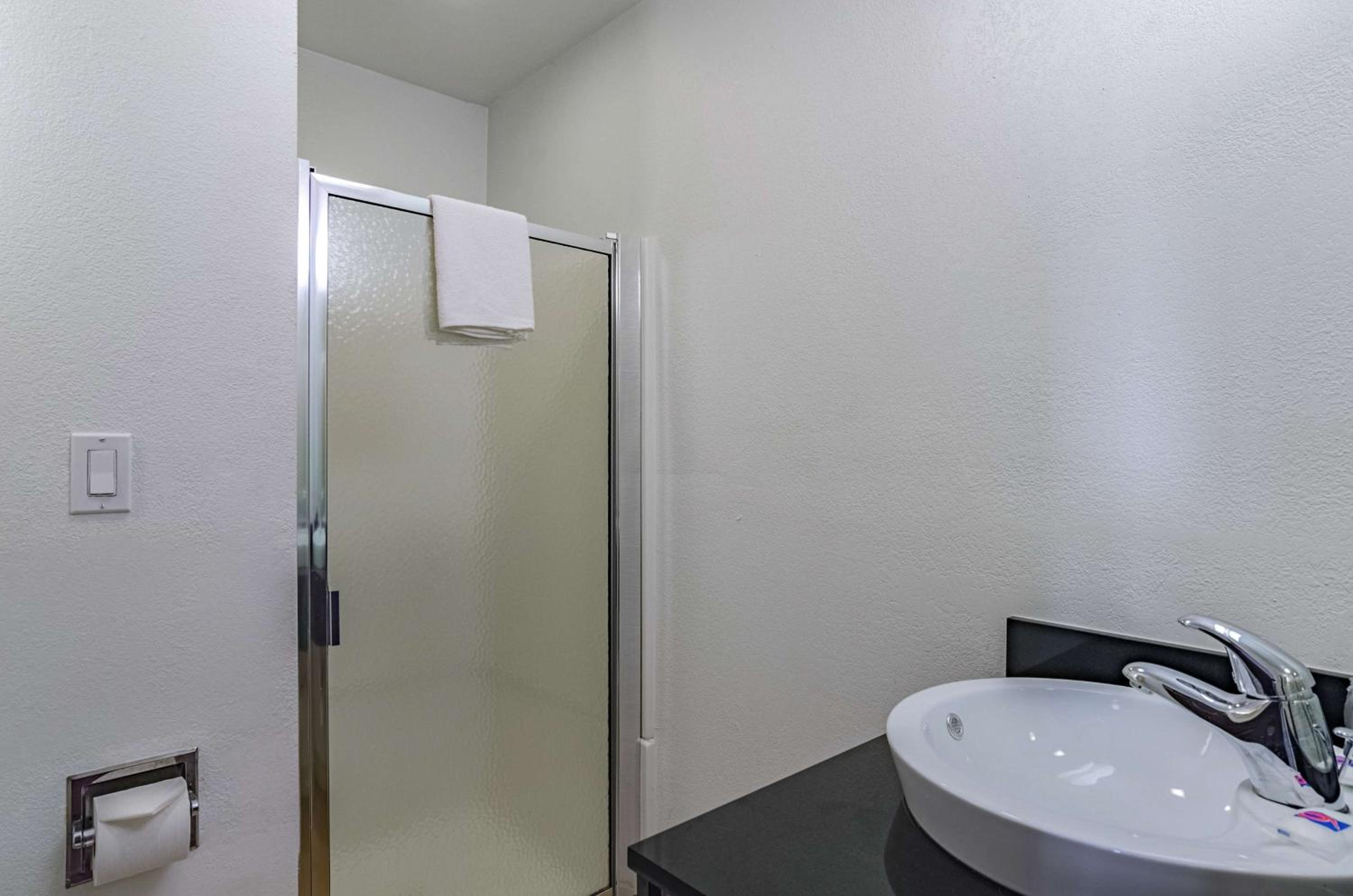 Riverton Vacations - Motel 6 Riverton WY - Property Image 8
