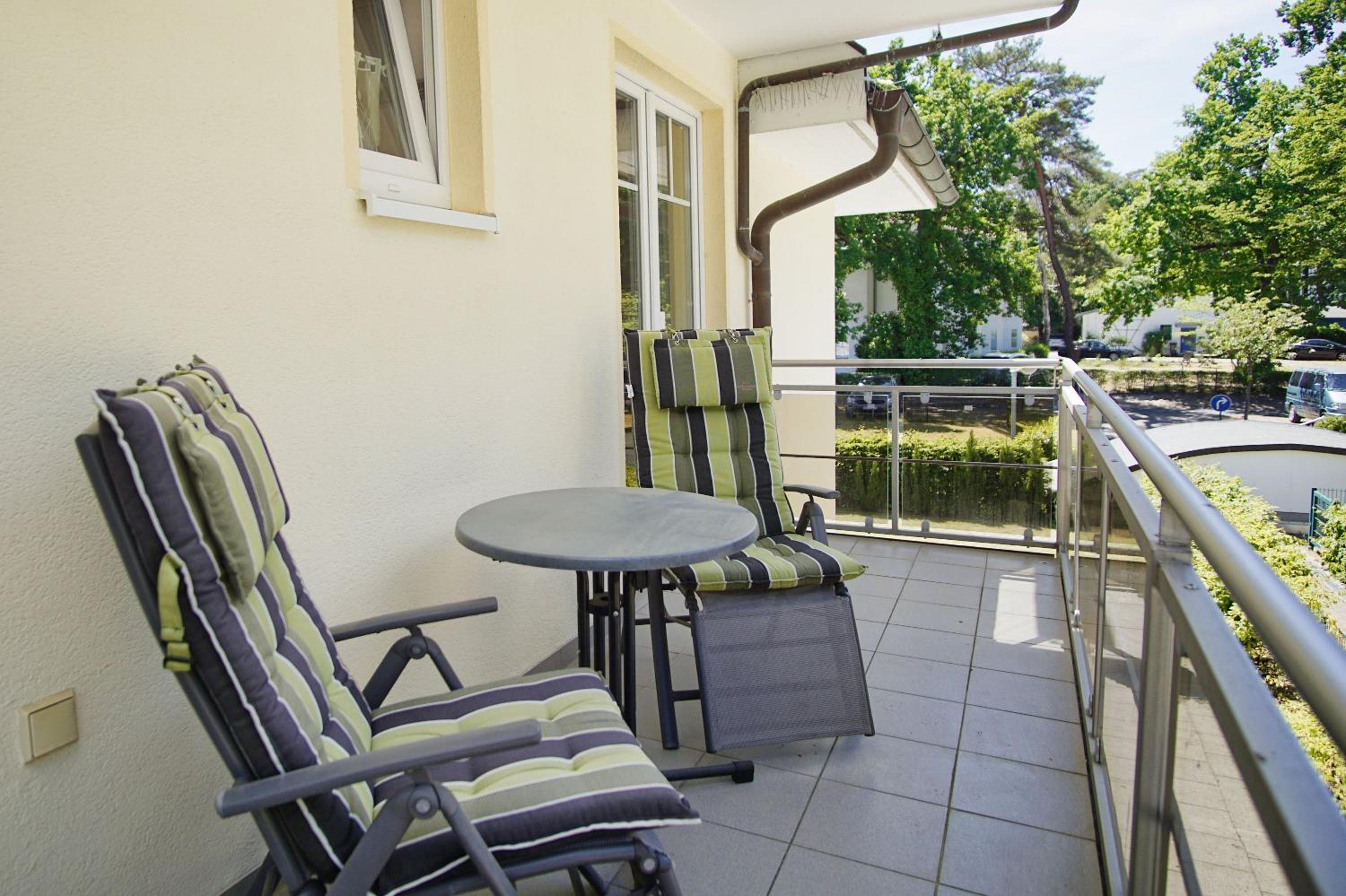 strandnahe Ferienwohnung mit 2 Balkonen - Haus am Kurpark FeWo 12