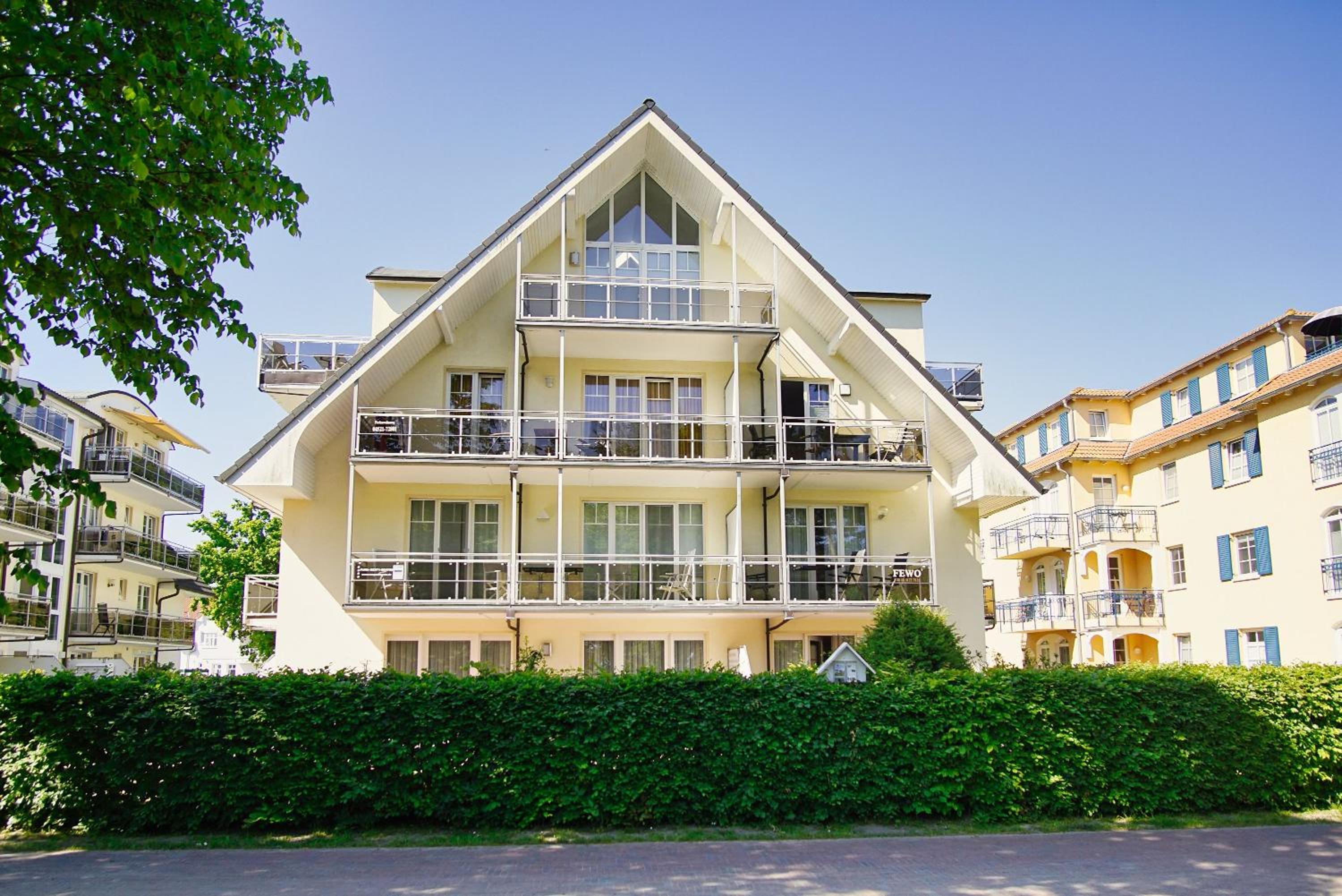strandnahe Ferienwohnung mit 2 Balkonen - Haus am Kurpark FeWo 12