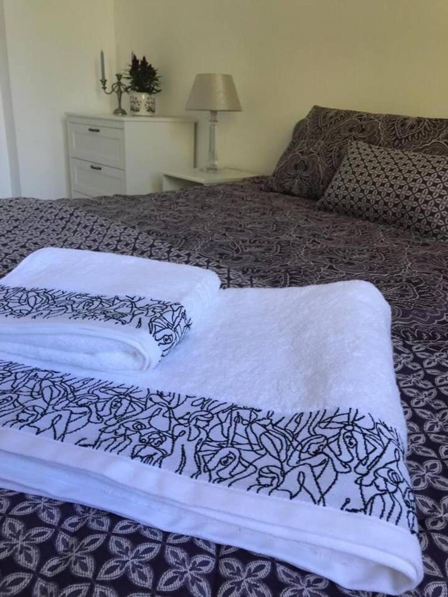 Secluded 3 bed apartment amazing views
