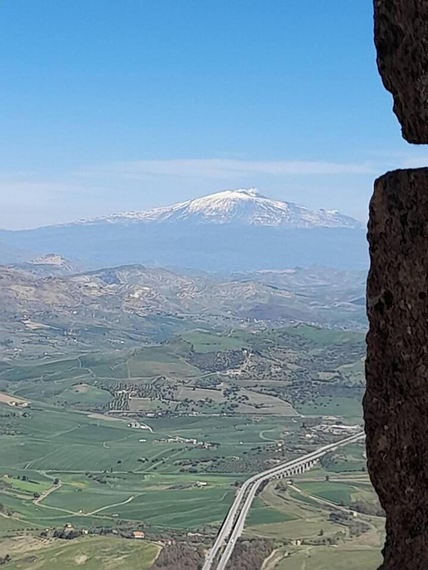 Secluded 3 bed apartment amazing views