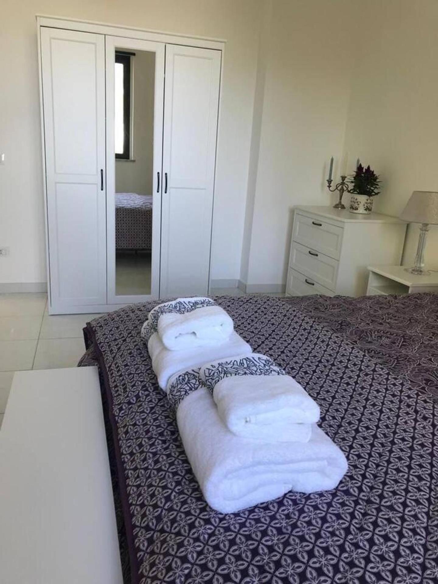 Secluded 3 bed apartment amazing views