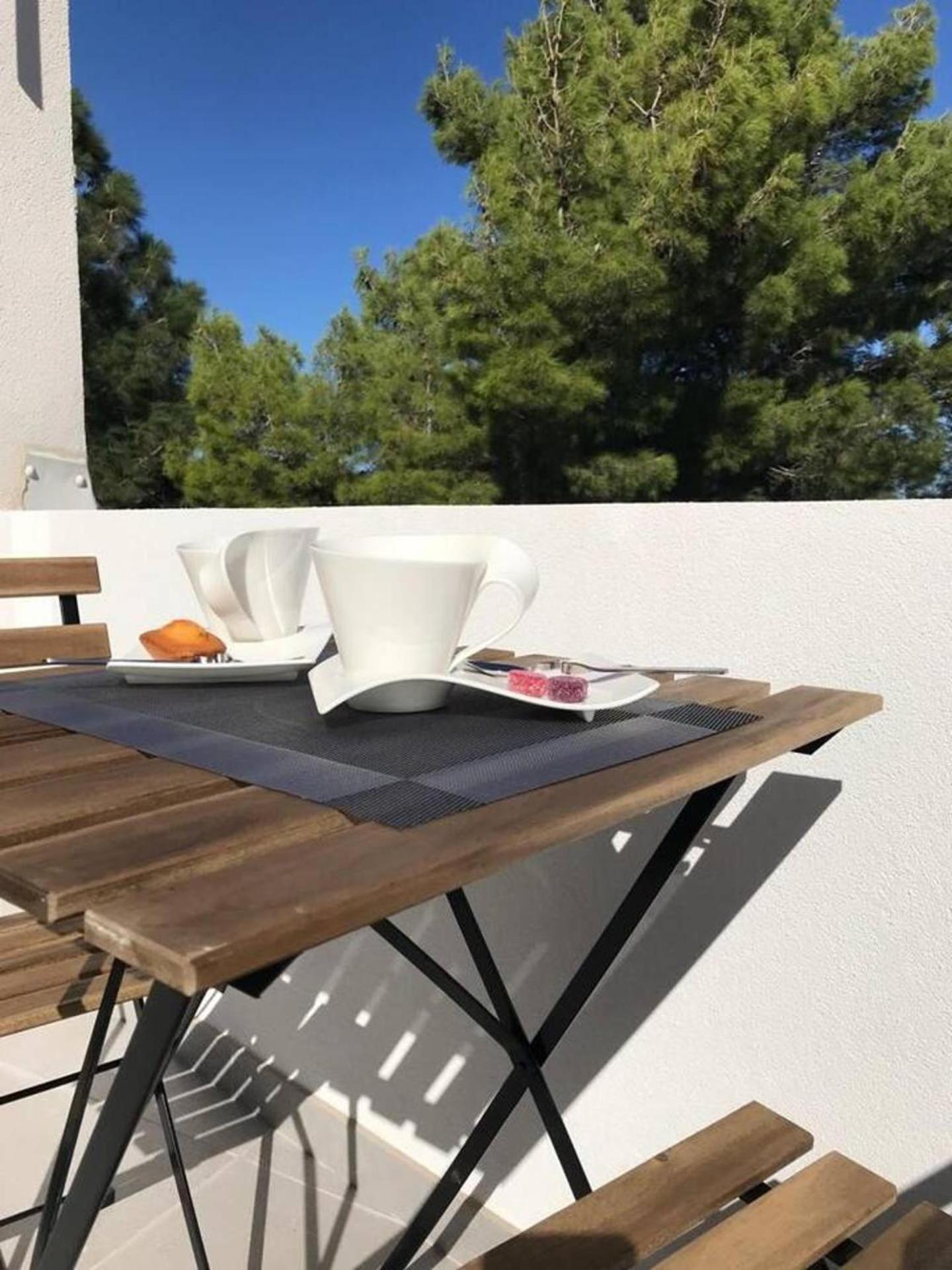 Secluded 3 bed apartment amazing views