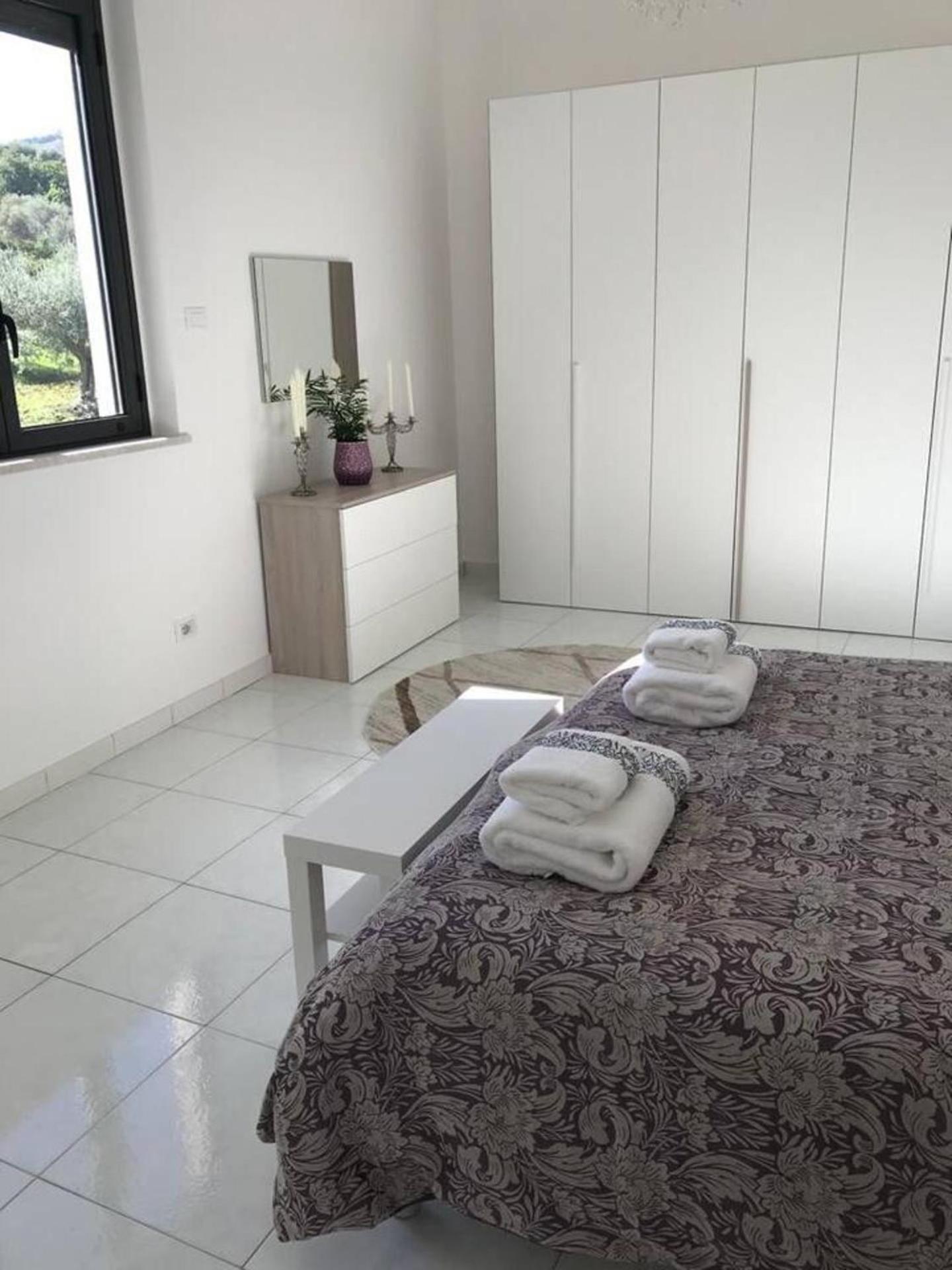 Secluded 3 bed apartment amazing views