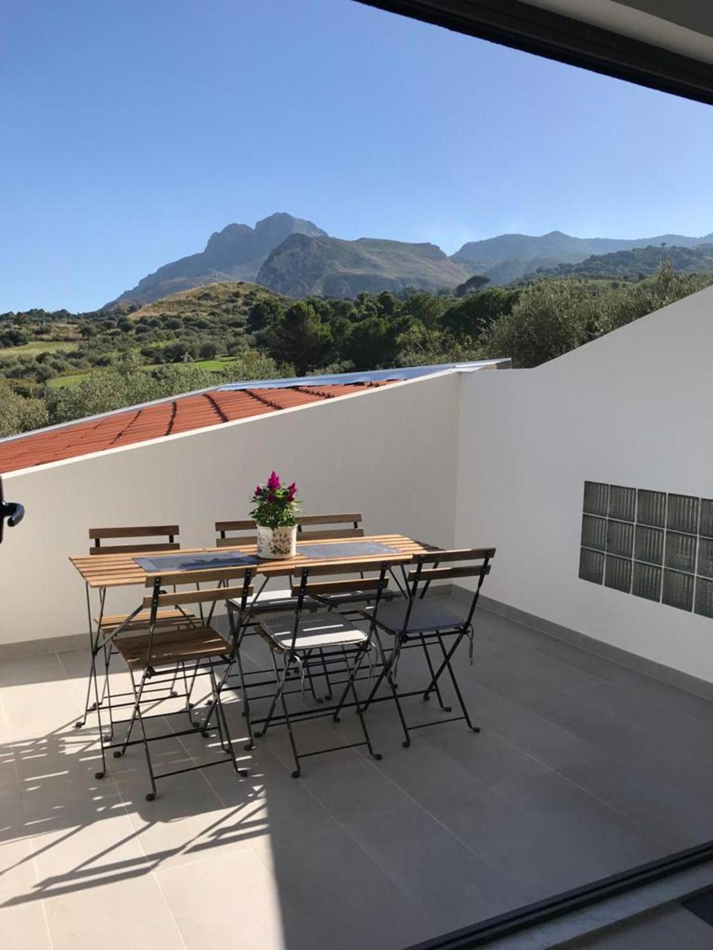 Secluded 3 bed apartment amazing views