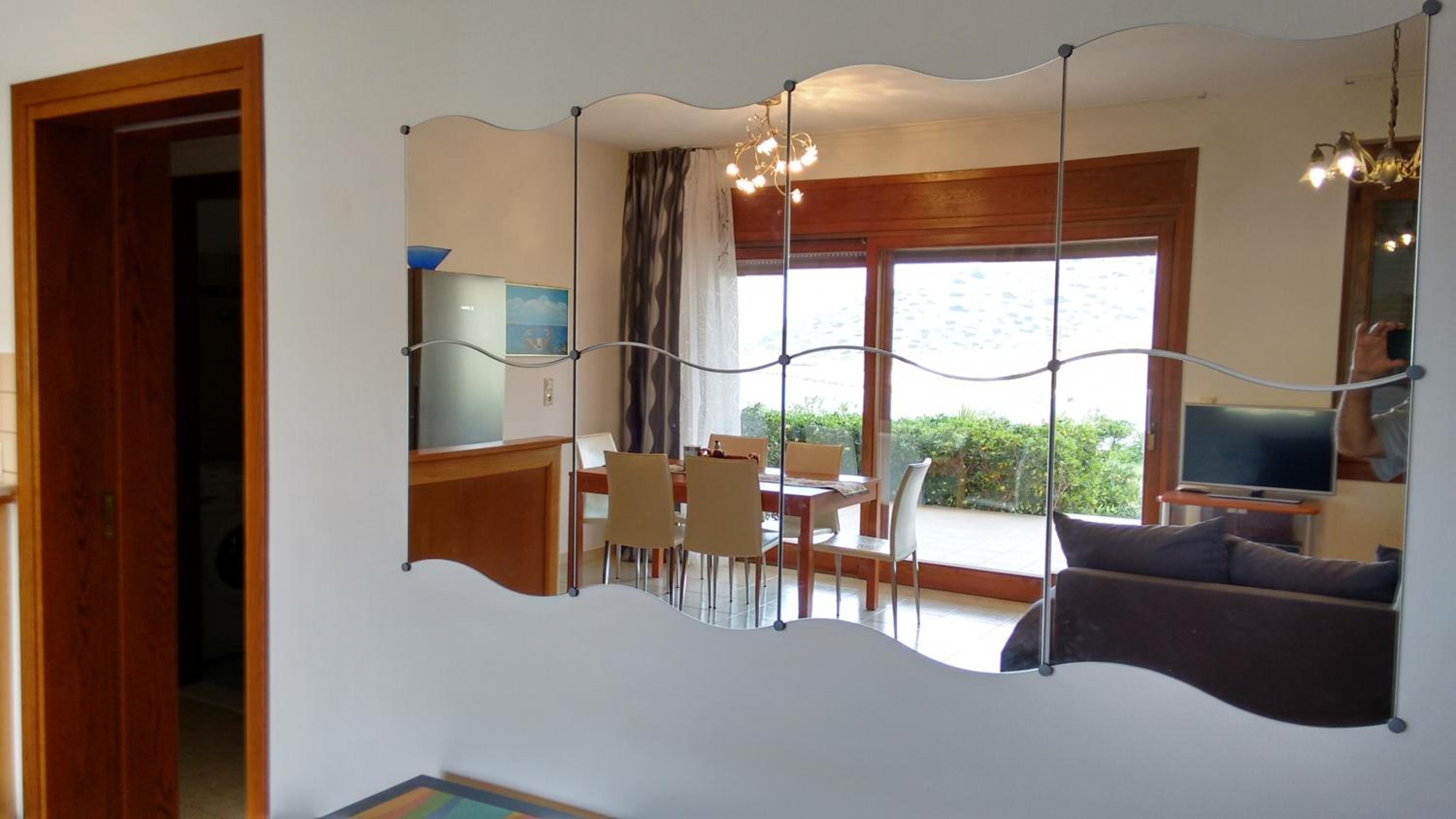 Tholos Bay Suites