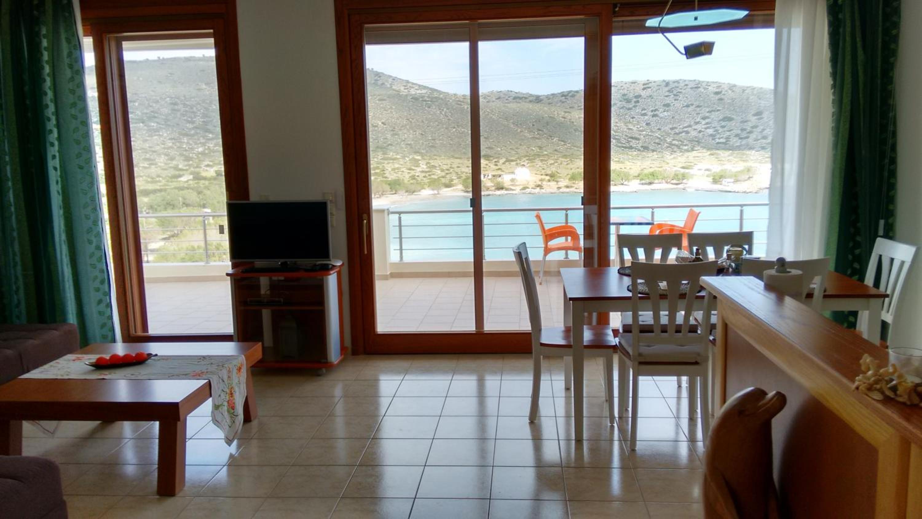 Tholos Bay Suites