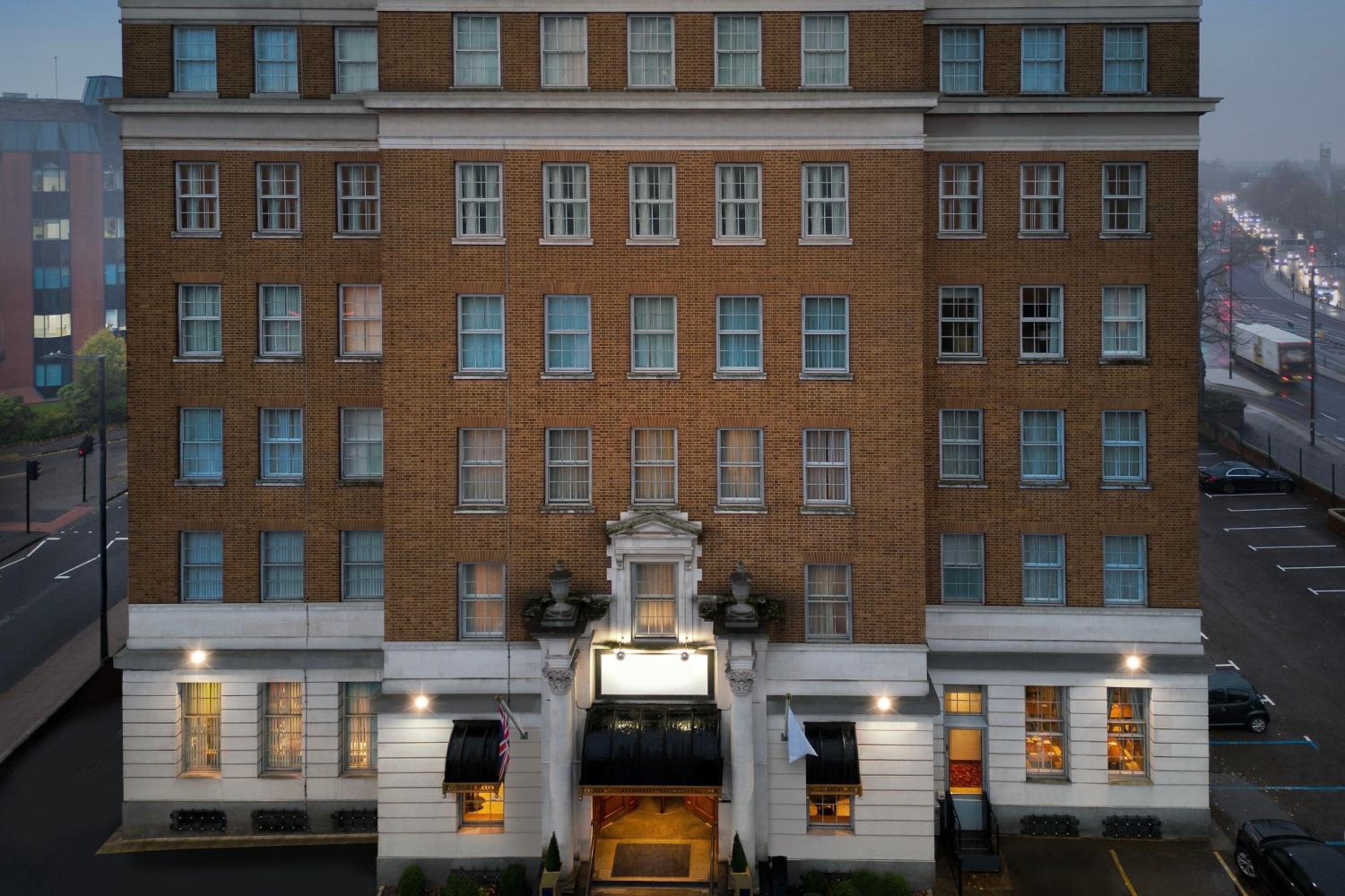 Hotel Delta Hotels by Marriott Birmingham - Image 1