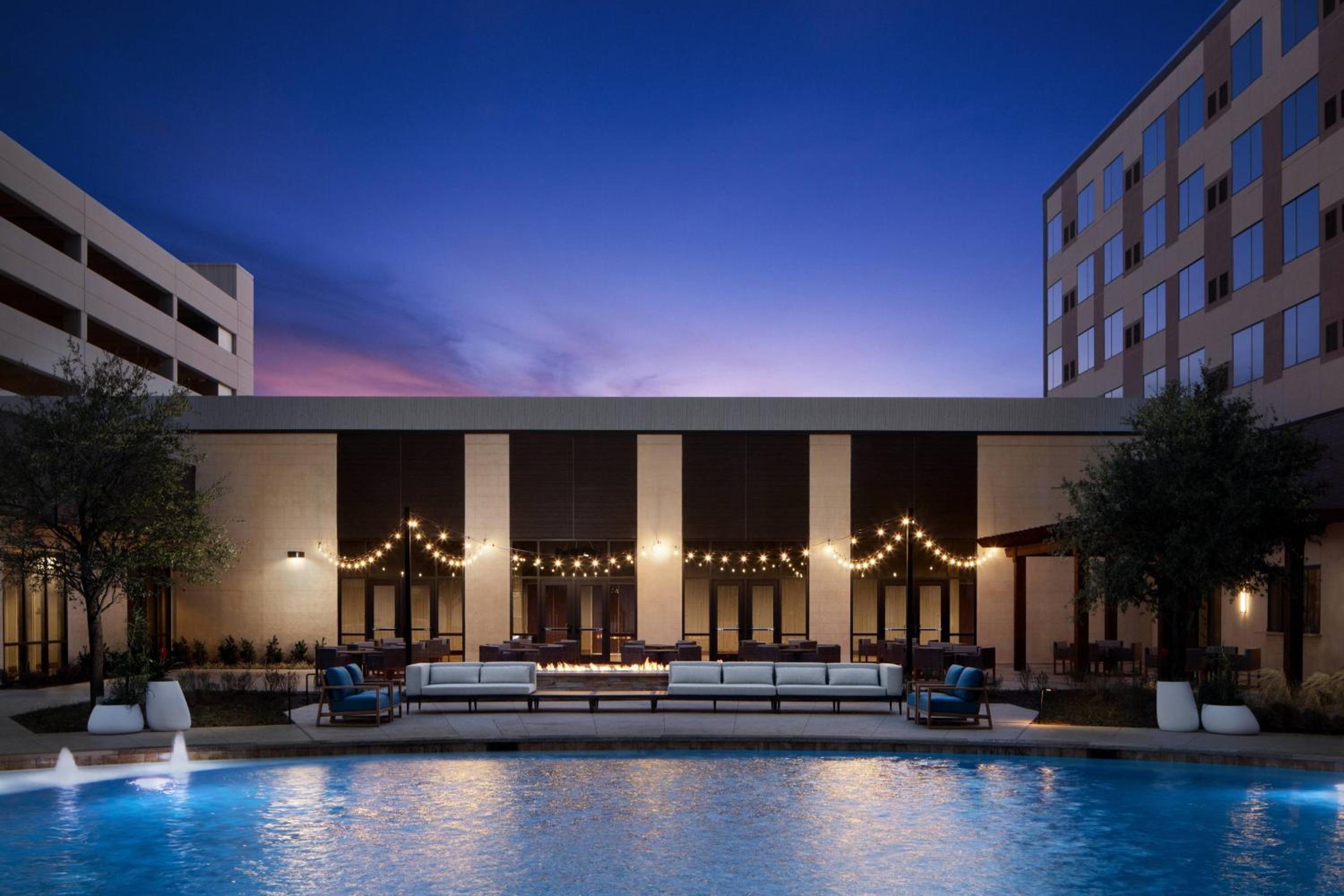 Dallas / Fort Worth Vacations - Marriott Dallas Allen Hotel  Convention Center - Property Image 1