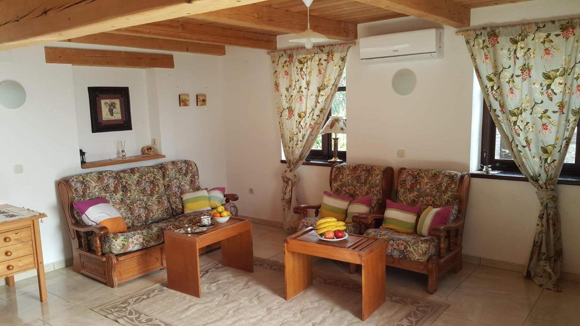 70 m2 Ferienwohnung Jurići in Steinhaus unweit von Poreč