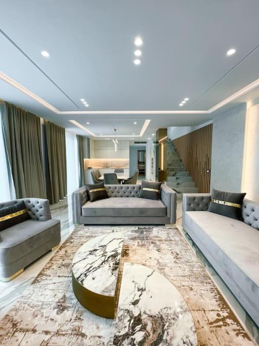Palmera Gold Vila