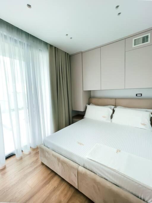 Palmera Gold Vila