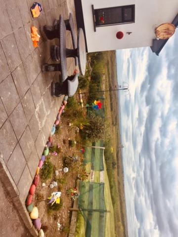 Teach Beag Cois Tra view 3