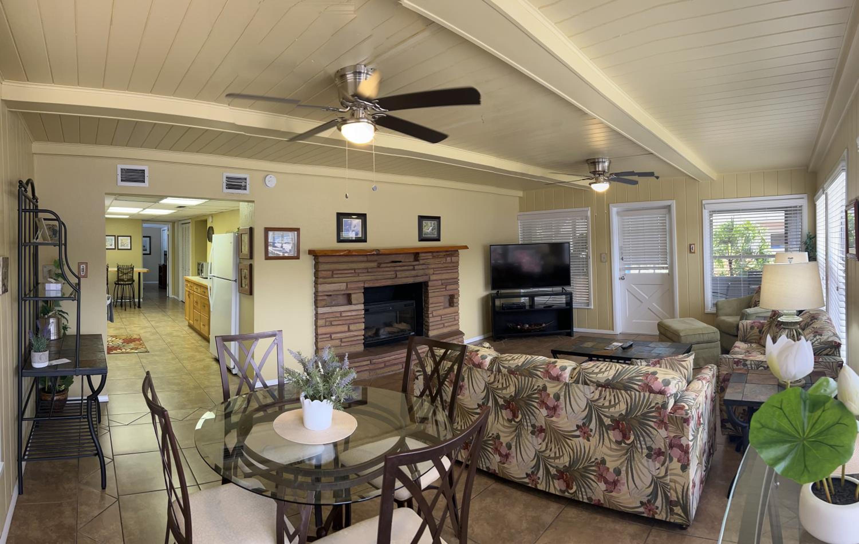 Hontoon Landing Resort & Marina
