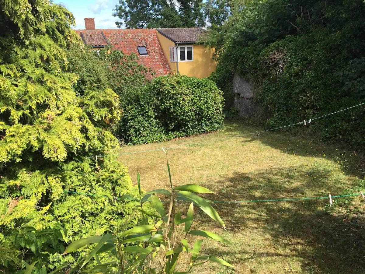 CHARMING FARM HOUSE IN GUDHJEM