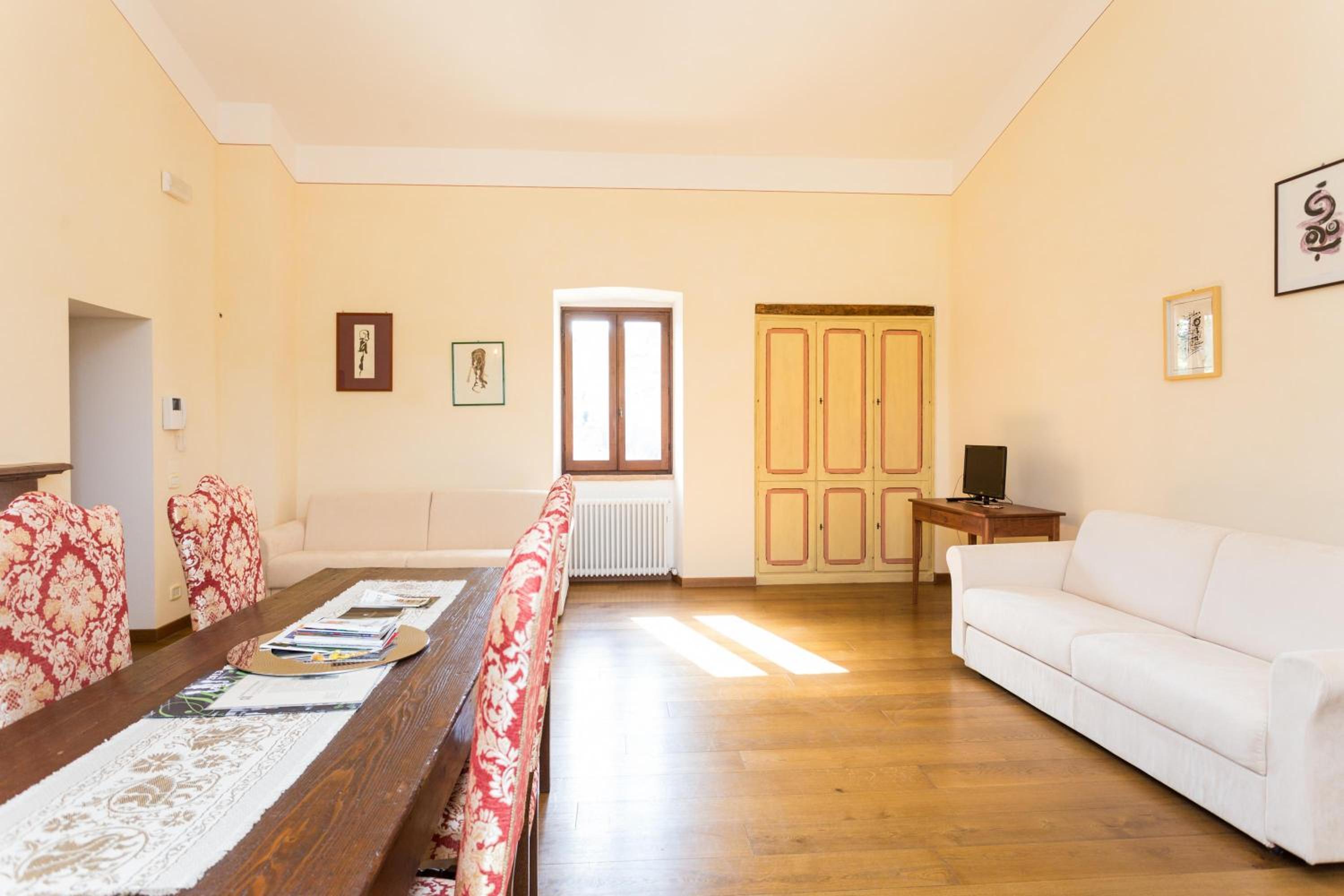 Borgo Colognola - Dimora Storica