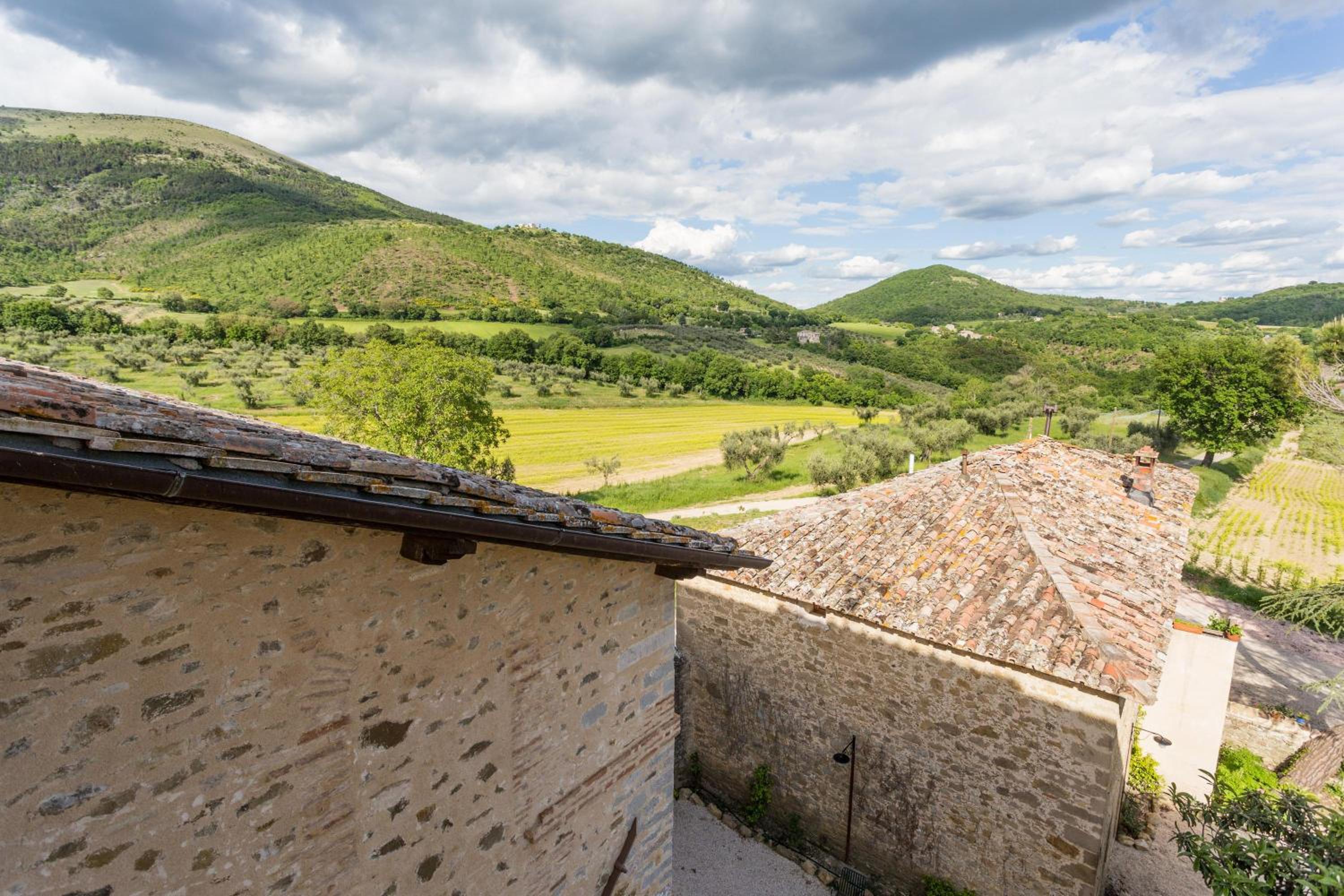 Borgo Colognola - Dimora Storica
