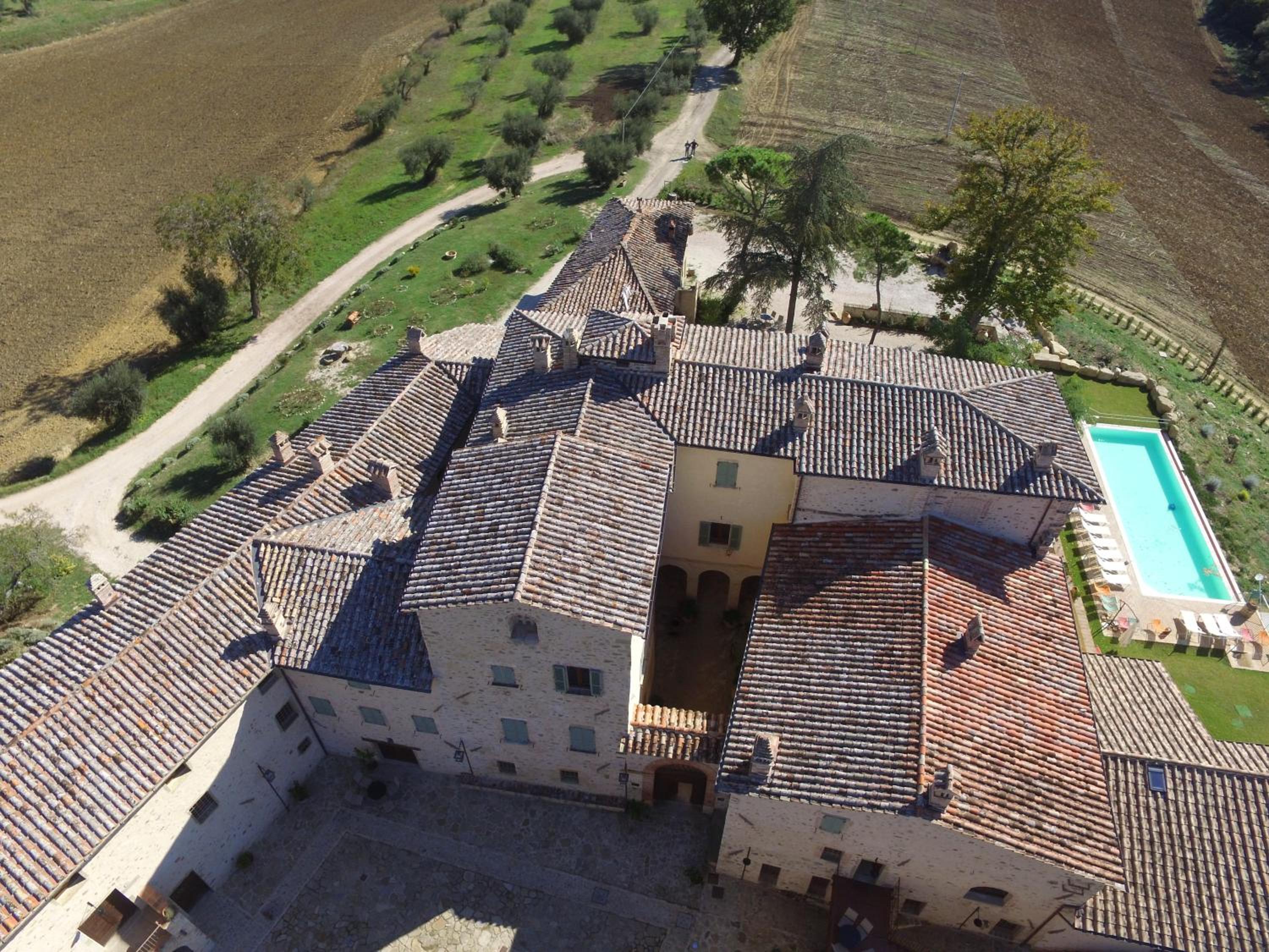 Borgo Colognola - Dimora Storica